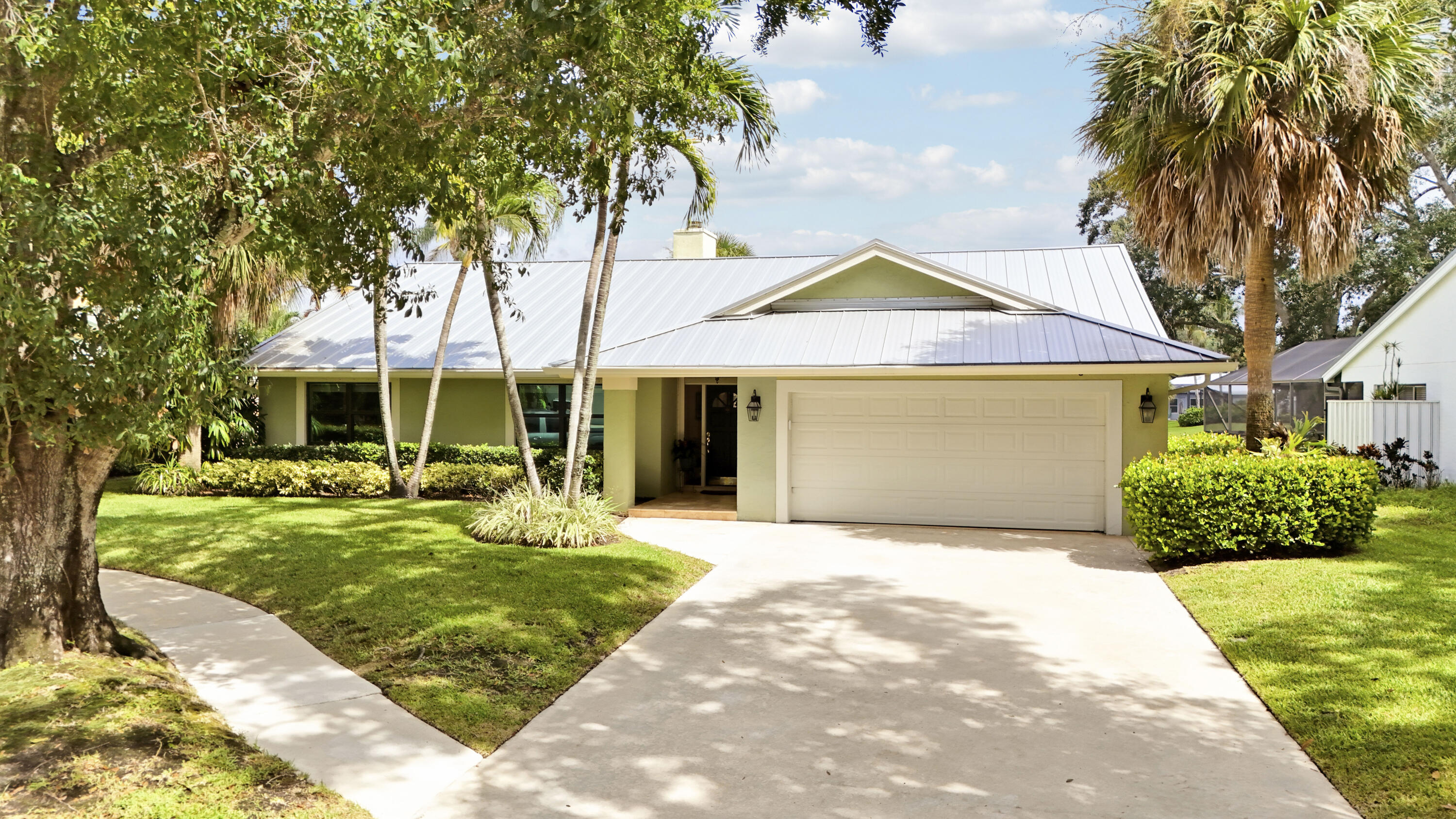 Foto de propiedad en 6577 WOODLOCH Court, Jupiter, FL 33458 Jupiter con MLS# 