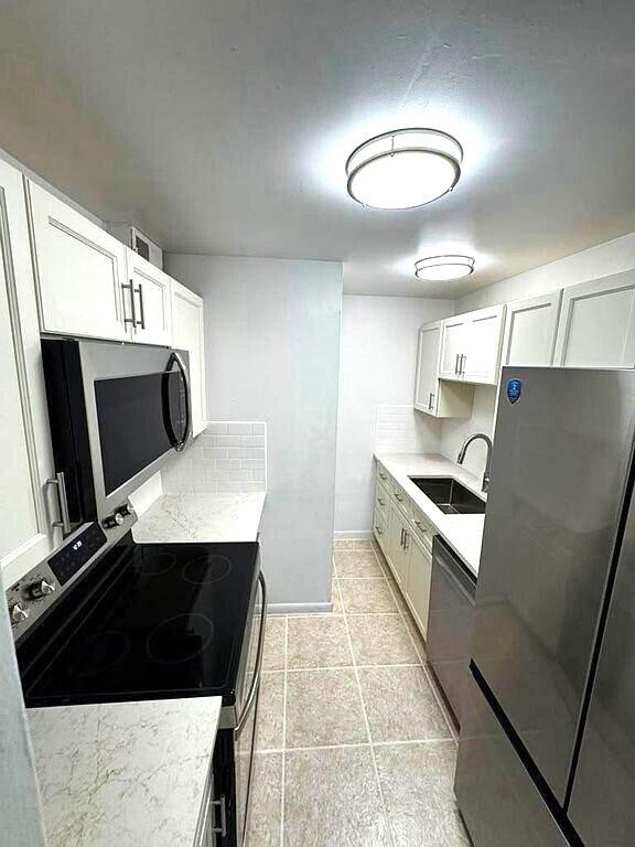 En Venta 1020 CRYSTAL LAKE Drive 103, Deerfield Beach, FL 33064, Deerfield Beach, FL 33064