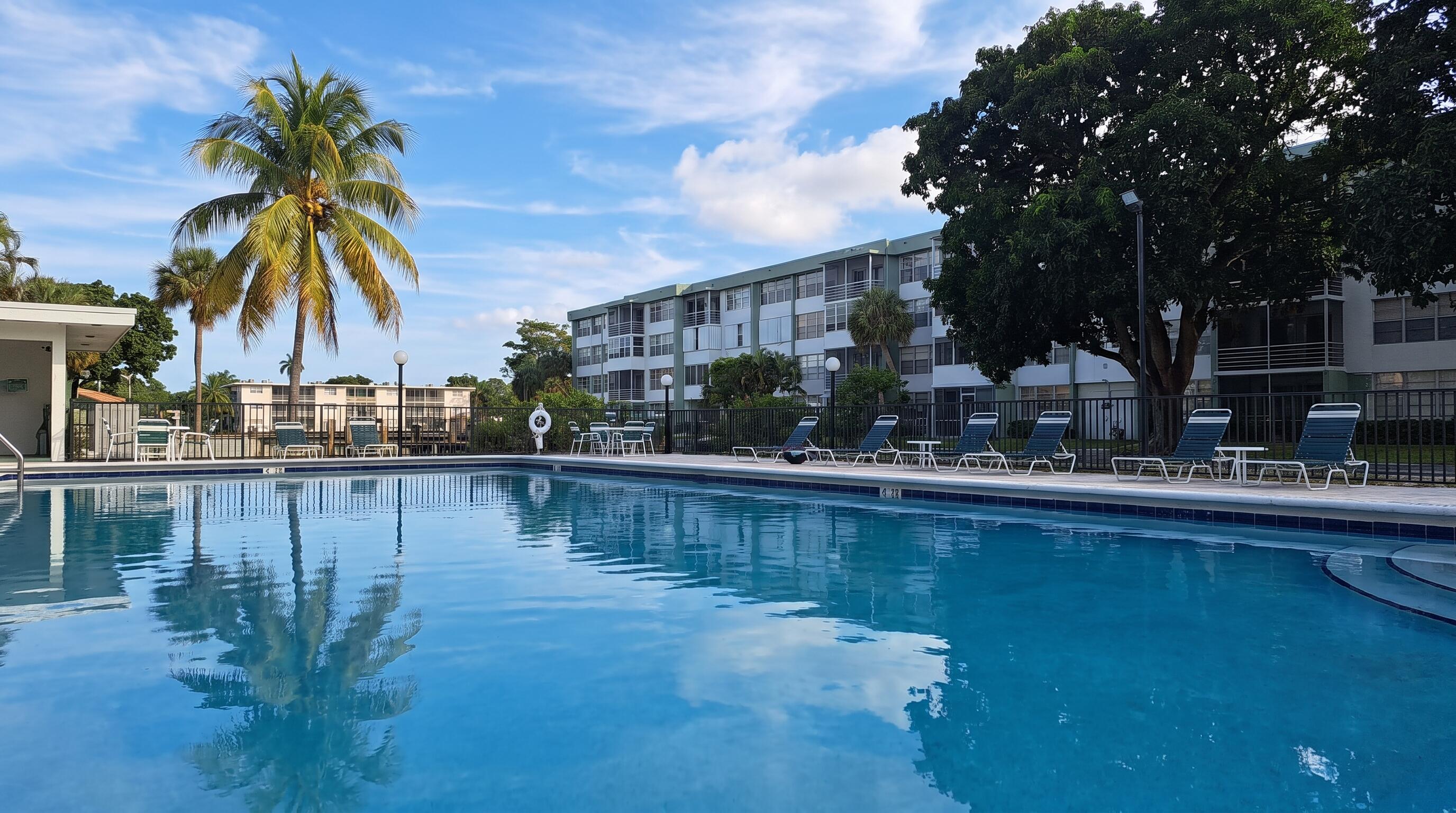 En Venta 2771 Taft Street 302, Hollywood, FL 33020, Hollywood, FL 33020