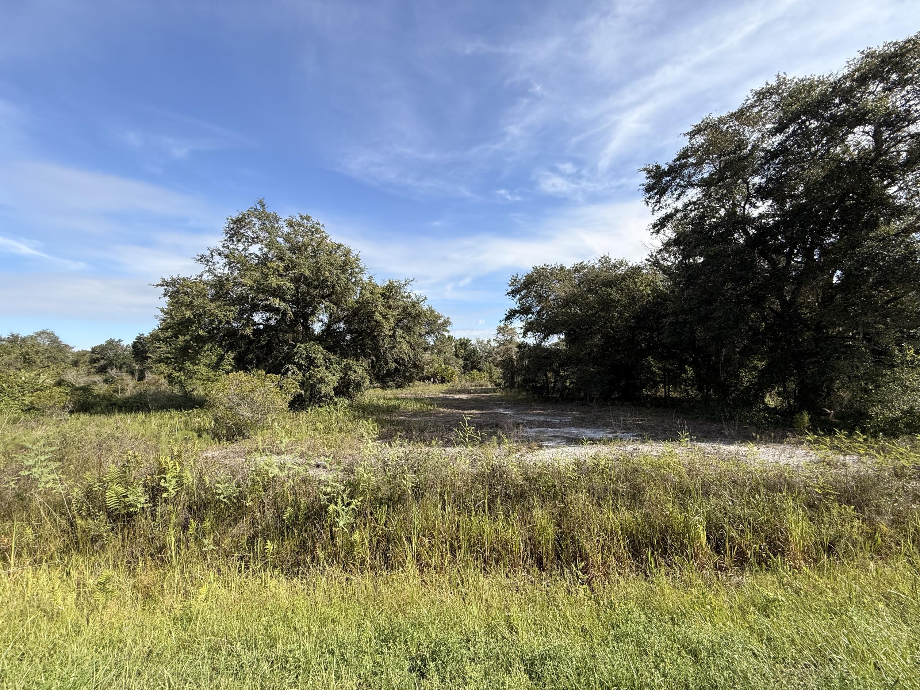 Foto de propiedad en 21231 NW 270TH Street, Okeechobee, FL 34972 Okeechobee con MLS# 