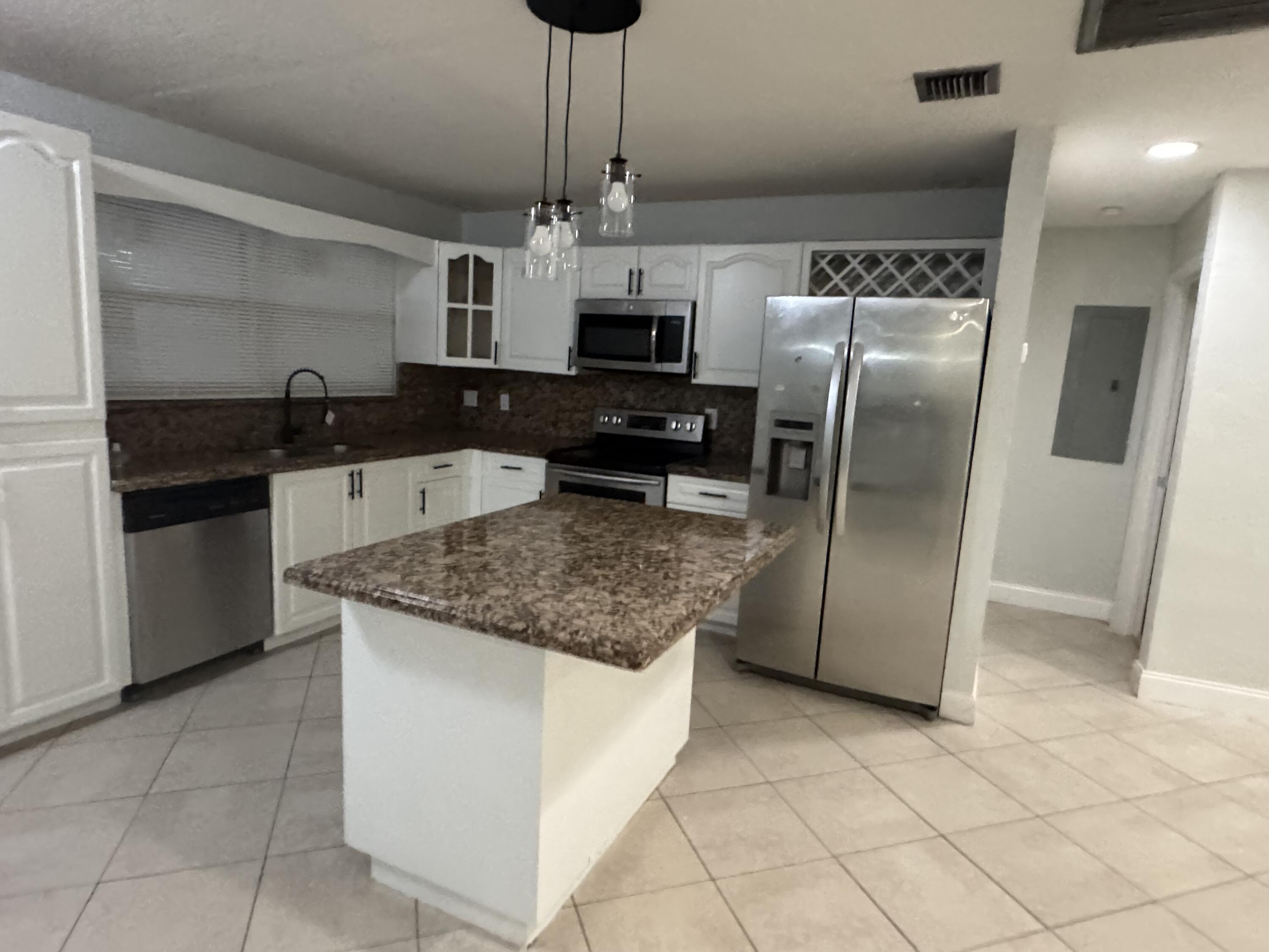 En Renta 1780 16TH Avenue N, Lake Worth Beach, FL 33460, Lake Worth Beach, FL 33460