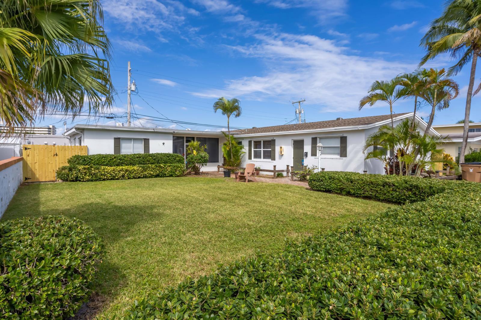 Foto de propiedad en 1617 SE 4th Street 1, Deerfield Beach, FL 33441 Deerfield Beach con MLS# 