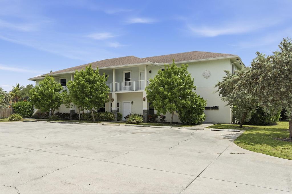 En Renta 105 2nd Street 2, Lake Park, FL 33403, Lake Park, FL 33403