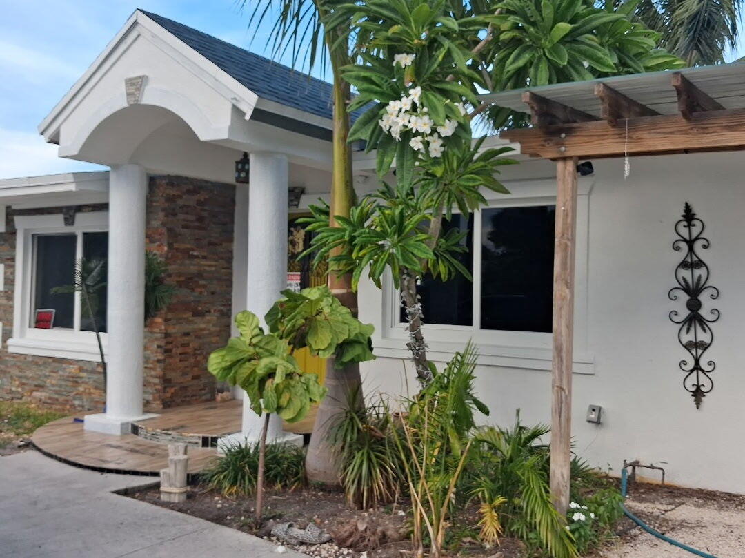 En Venta 2574 NE 14TH Terrace, Pompano Beach, FL 33064, Pompano Beach, FL 33064