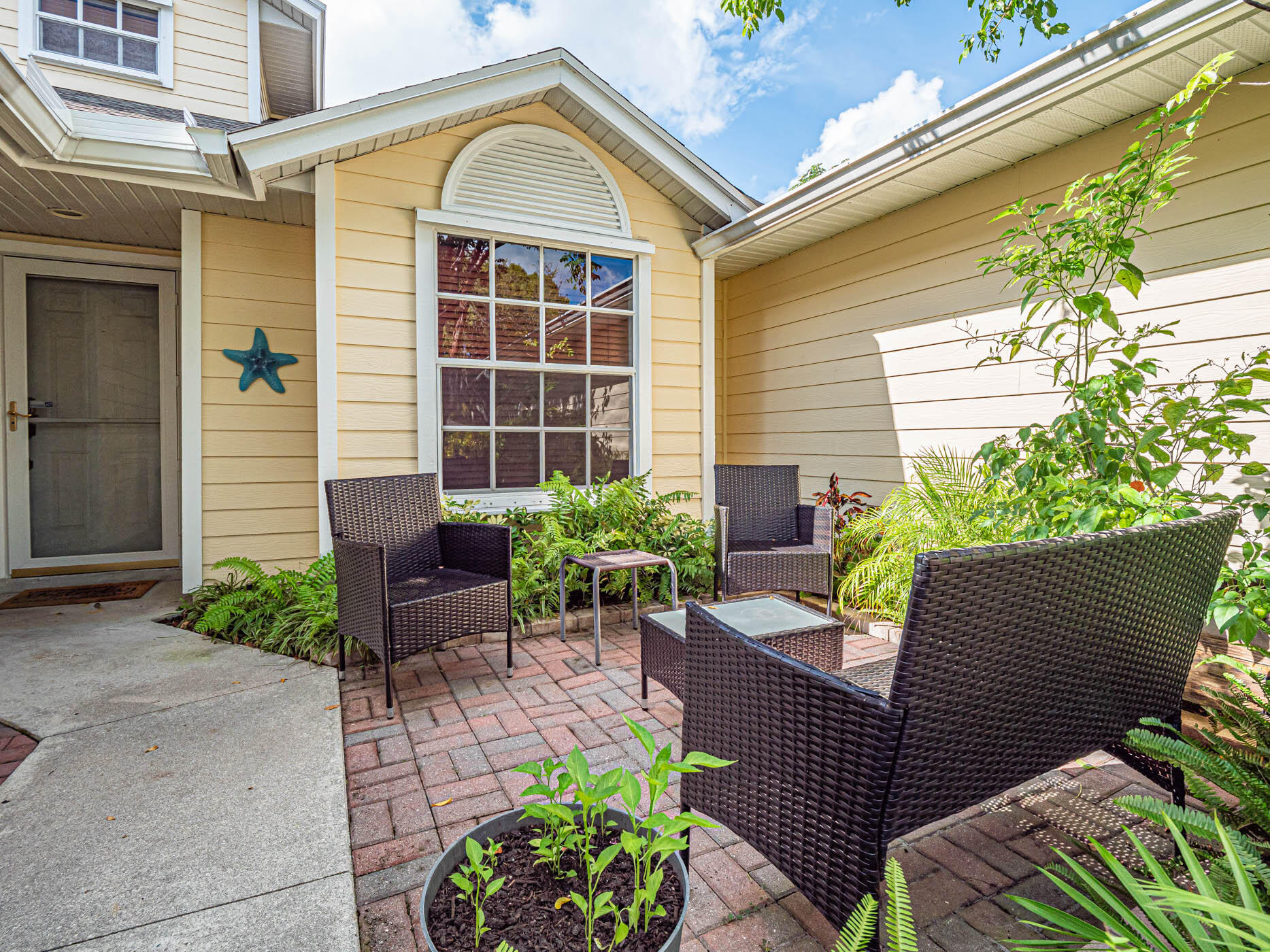 Foto de propiedad en 559 6TH Street, Vero Beach, FL 32962 Vero Beach con MLS# 