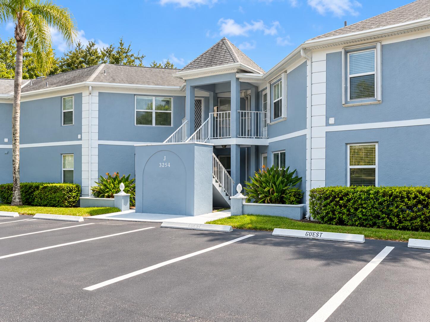 Foto de propiedad en 3254 SE ASTER Lane J239, Stuart, FL 34994 Stuart con MLS# 