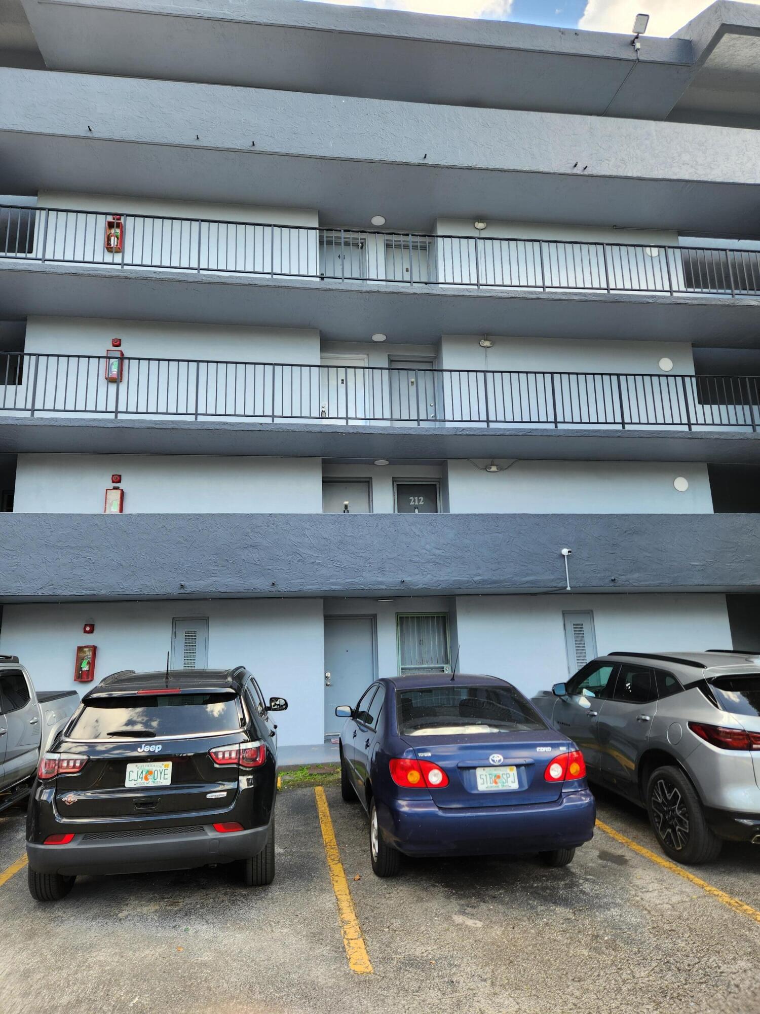 En Renta 8801 W Flagler Street 407, Miami, FL 33174, Miami, FL 33174