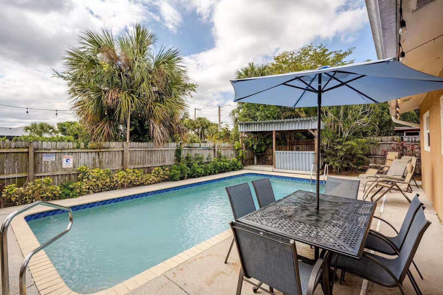 En Renta 6528 COUNTRY WOOD Way, Delray Beach, FL 33484, Delray Beach, FL 33484