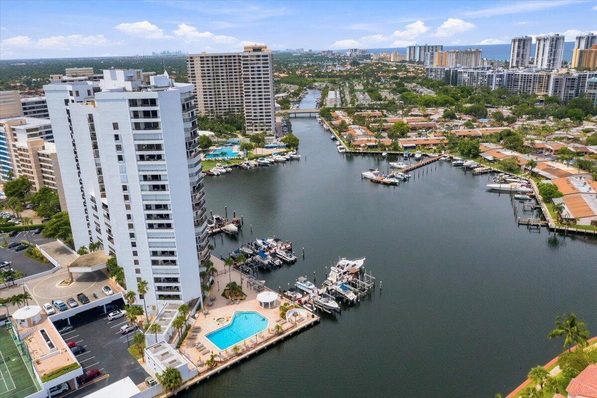 En Venta 300 THREE ISLANDS Boulevard 312, Hallandale Beach, FL 33009, Hallandale Beach, FL 33009