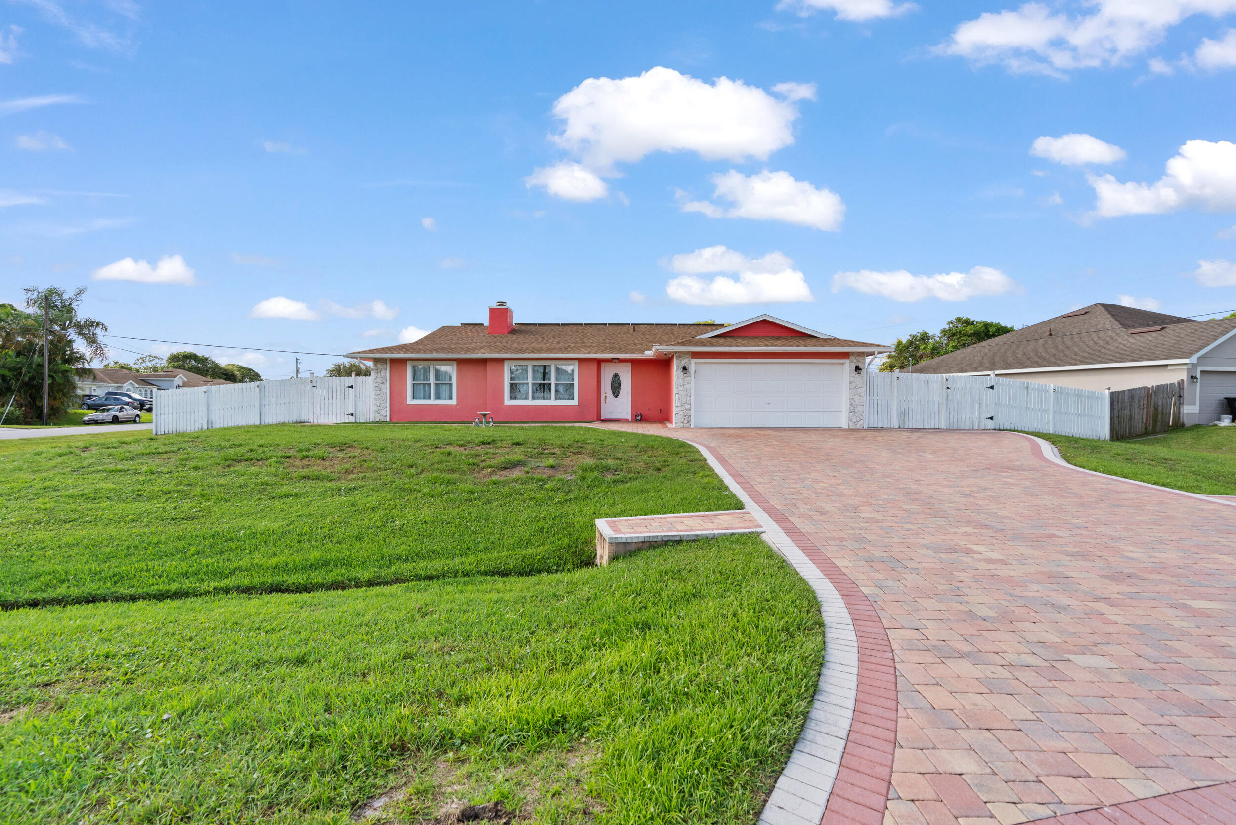 En Venta 402 SW SEAFLOWER, Port St. Lucie, FL 34984, Port St. Lucie, FL 34984
