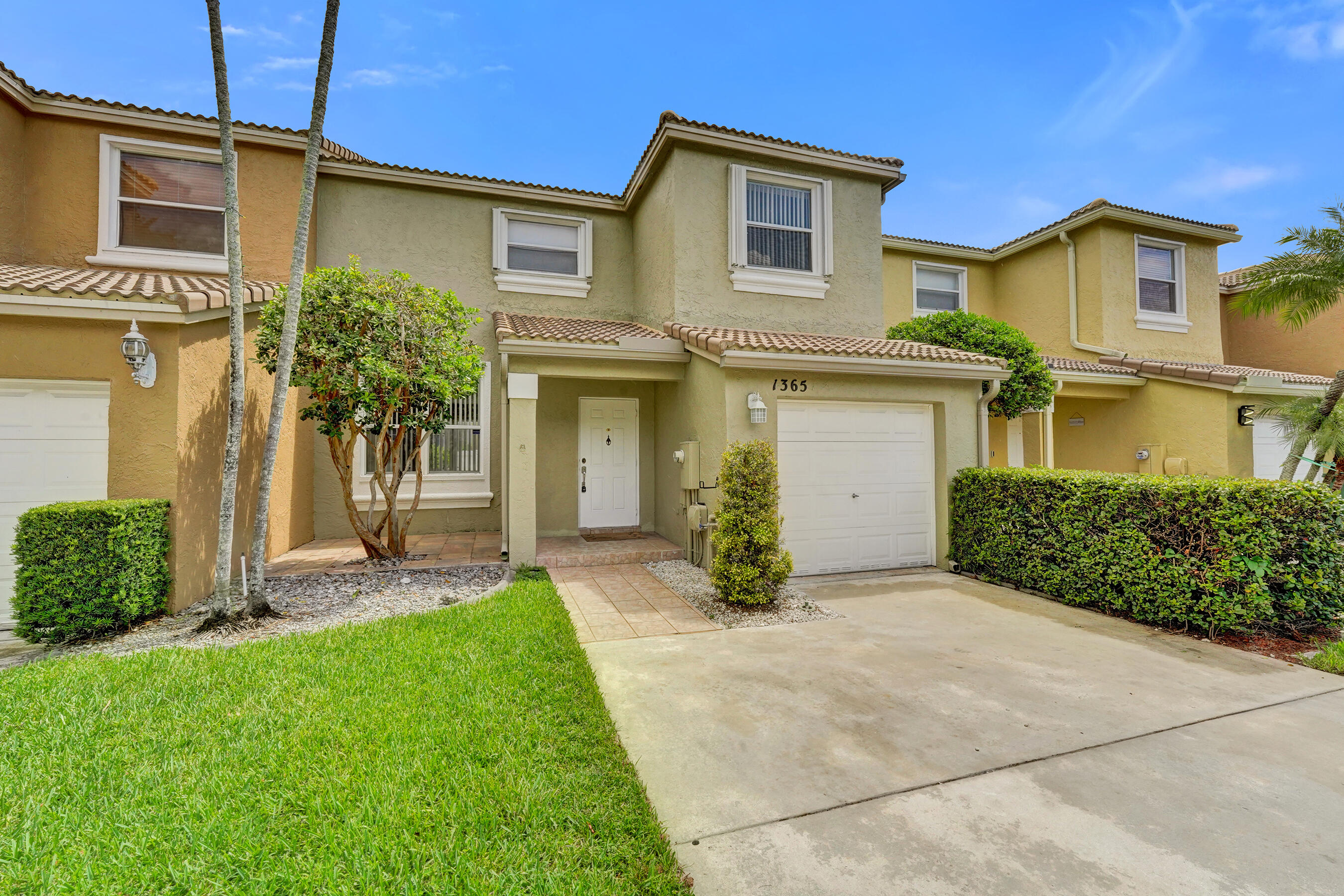 En Renta 1365 NW 154th Lane, Pembroke Pines, FL 33028, Pembroke Pines, FL 33028