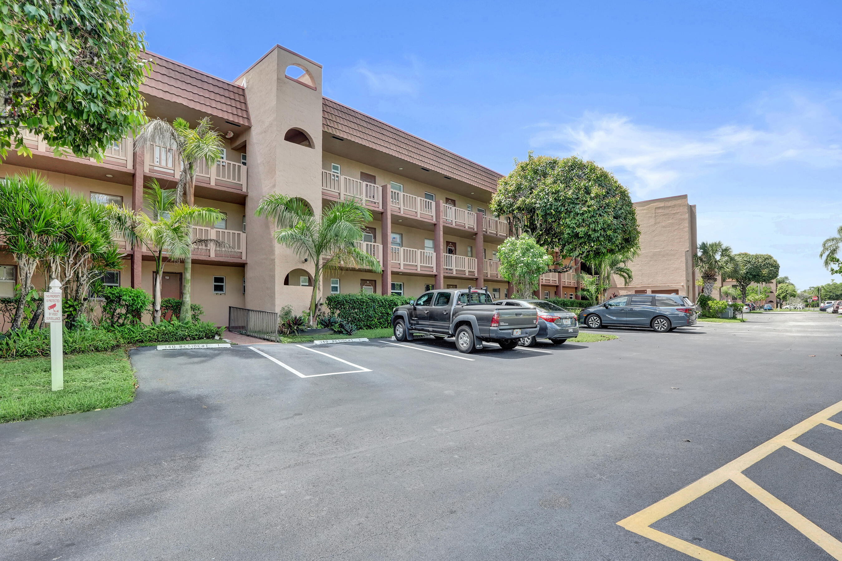 En Venta 9540 SUNRISE LAKES Boulevard 303, Sunrise, FL 33322, Sunrise, FL 33322