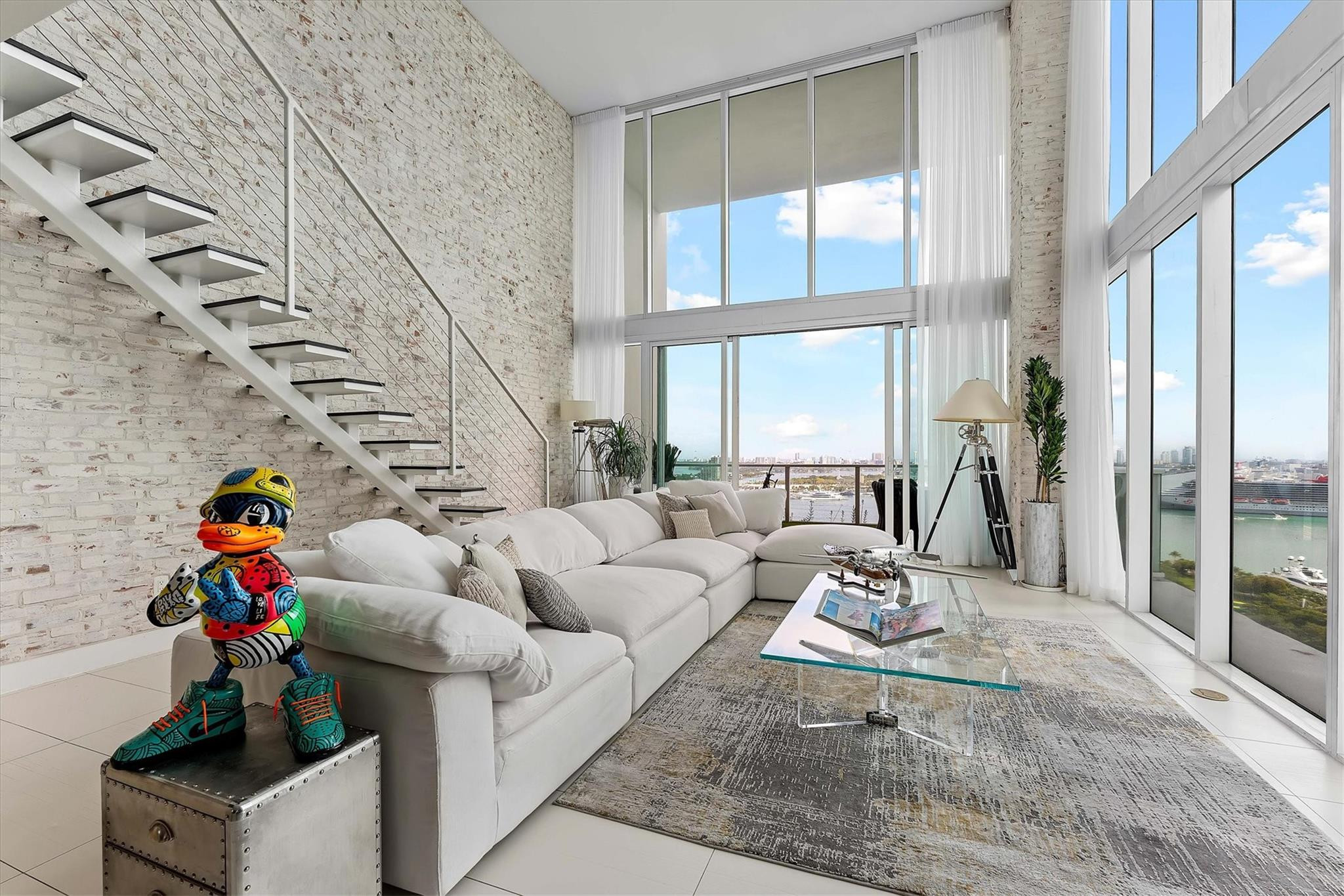 En Renta 1040 Biscayne Boulevard 2101, Miami, FL 33132, Miami, FL 33132