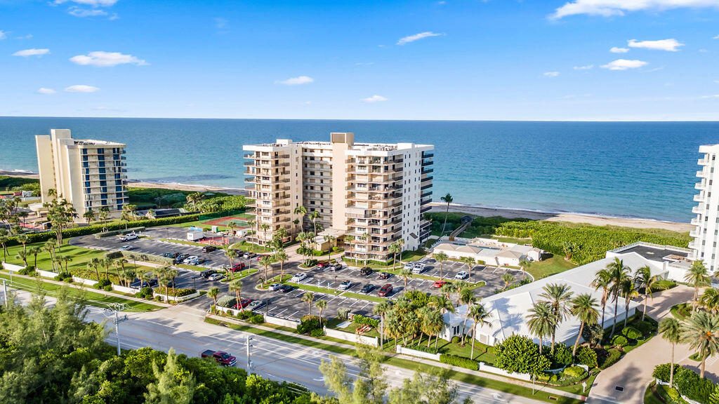 En Venta 10044 S OCEAN Drive 103, Jensen Beach, FL 34957, Jensen Beach, FL 34957