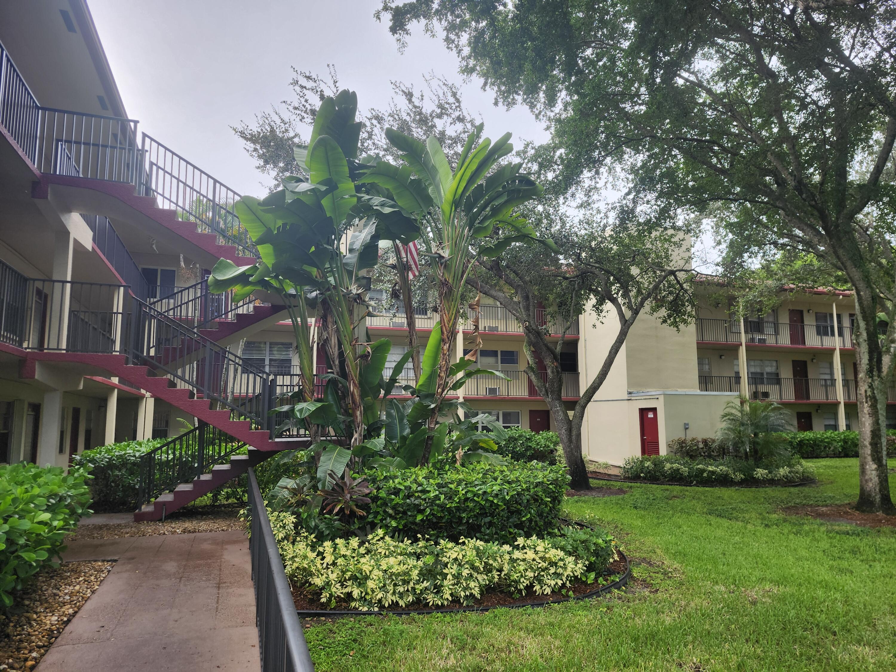 En Renta 200 SW 132ND Way 105L, Pembroke Pines, FL 33027, Pembroke Pines, FL 33027