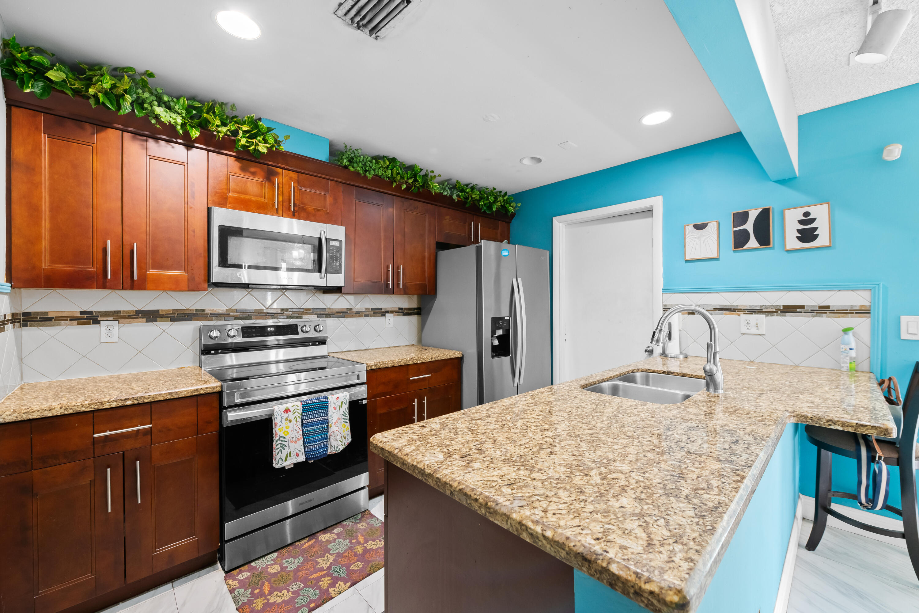 En Venta 7838 KIMBERLY Boulevard, North Lauderdale, FL 33068, North Lauderdale, FL 33068