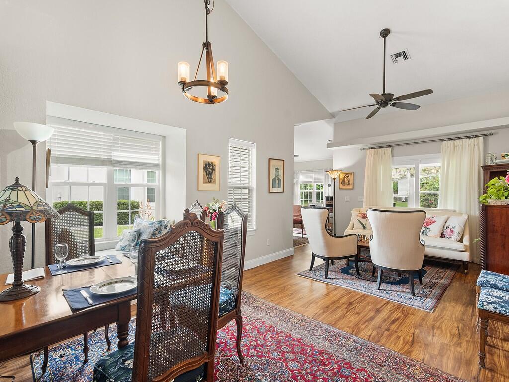 Foto de propiedad en 1901 Westminster Circle, Vero Beach, FL 32966 Vero Beach con MLS# 