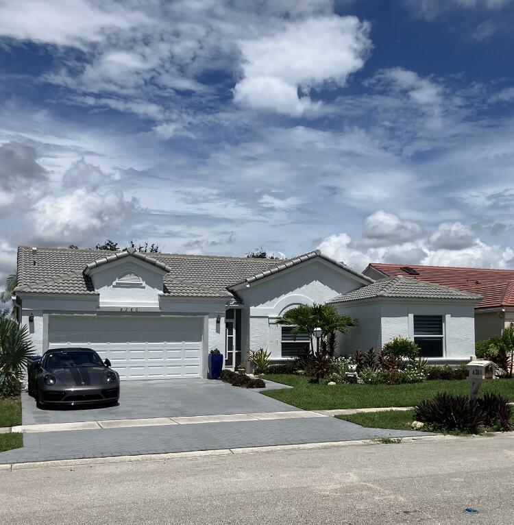 En Venta 8280 Lake Cypress Road, Lake Worth, FL 33467, Lake Worth, FL 33467