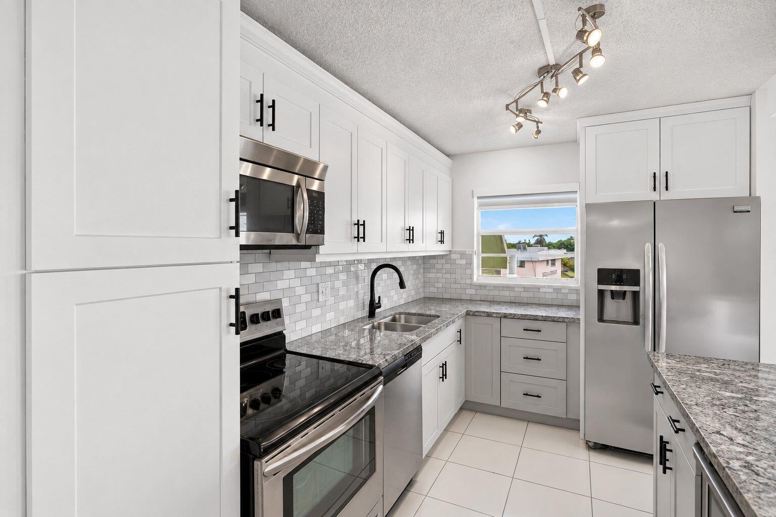 En Venta 2741 Taft Street 410, Hollywood, FL 33020, Hollywood, FL 33020