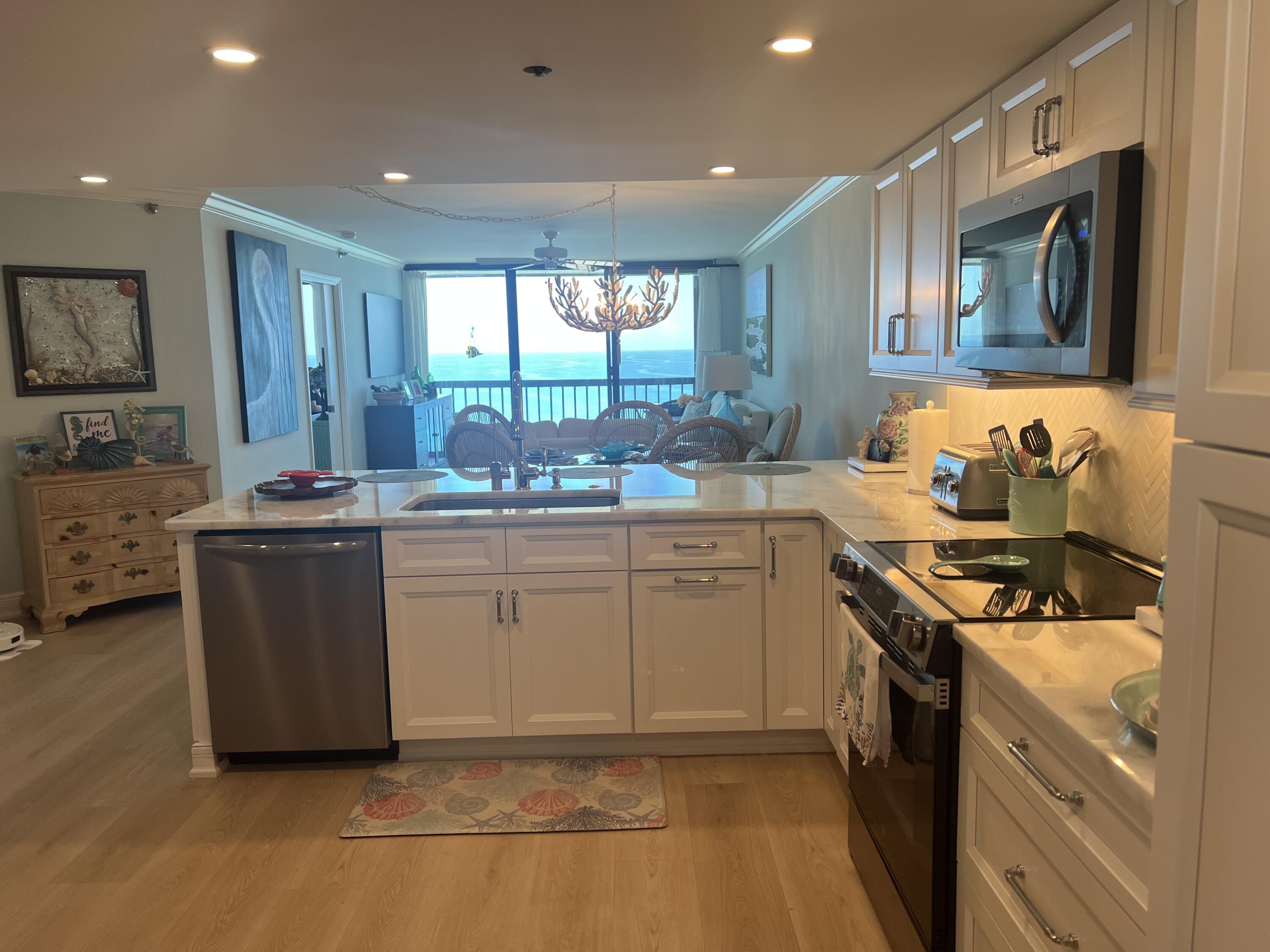 En Renta 8880 S OCEAN Drive S 1302, Jensen Beach, FL 34957, Jensen Beach, FL 34957
