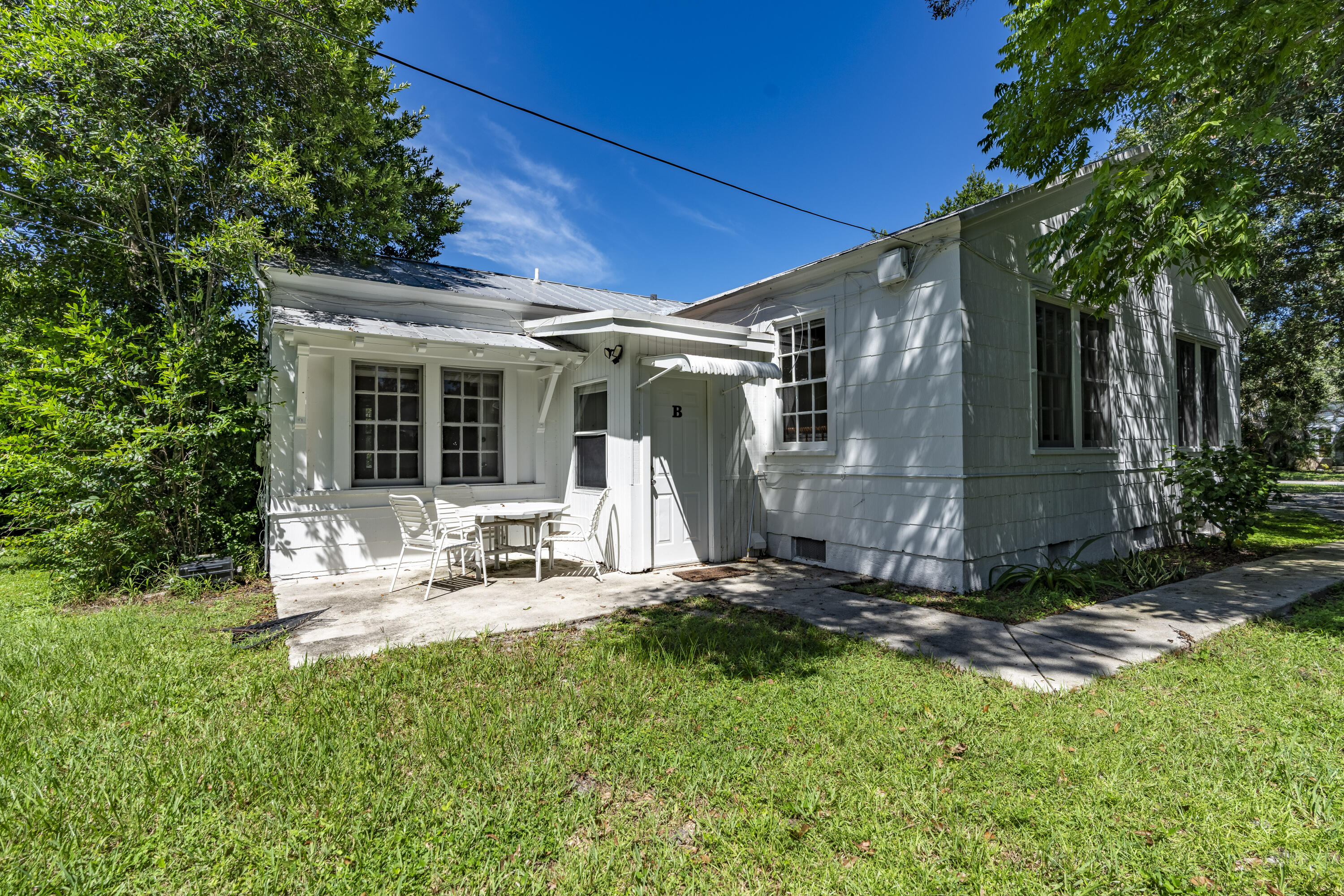 Foto de propiedad en 1837 22nd Avenue Unit B, Vero Beach, FL 32960 Vero Beach con MLS# 