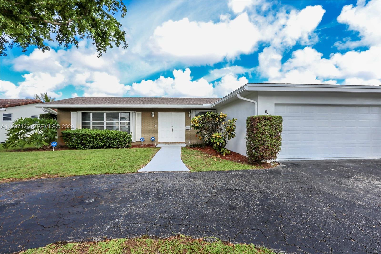 En Venta 5017 ROOSEVELT Street, Hollywood, FL 33021, Hollywood, FL 33021