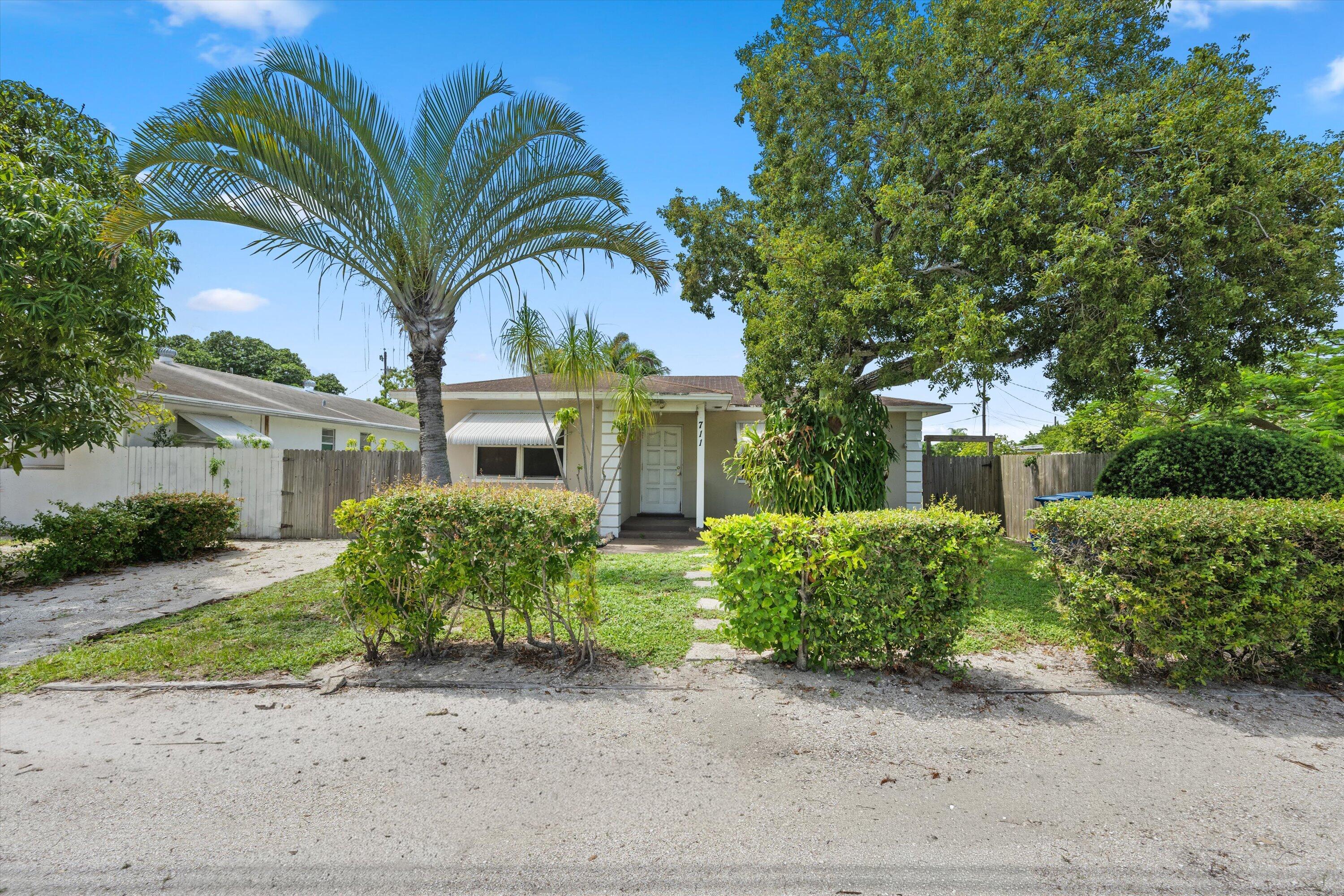 En Venta 711 E COAST Avenue, Lantana, FL 33462, Lantana, FL 33462