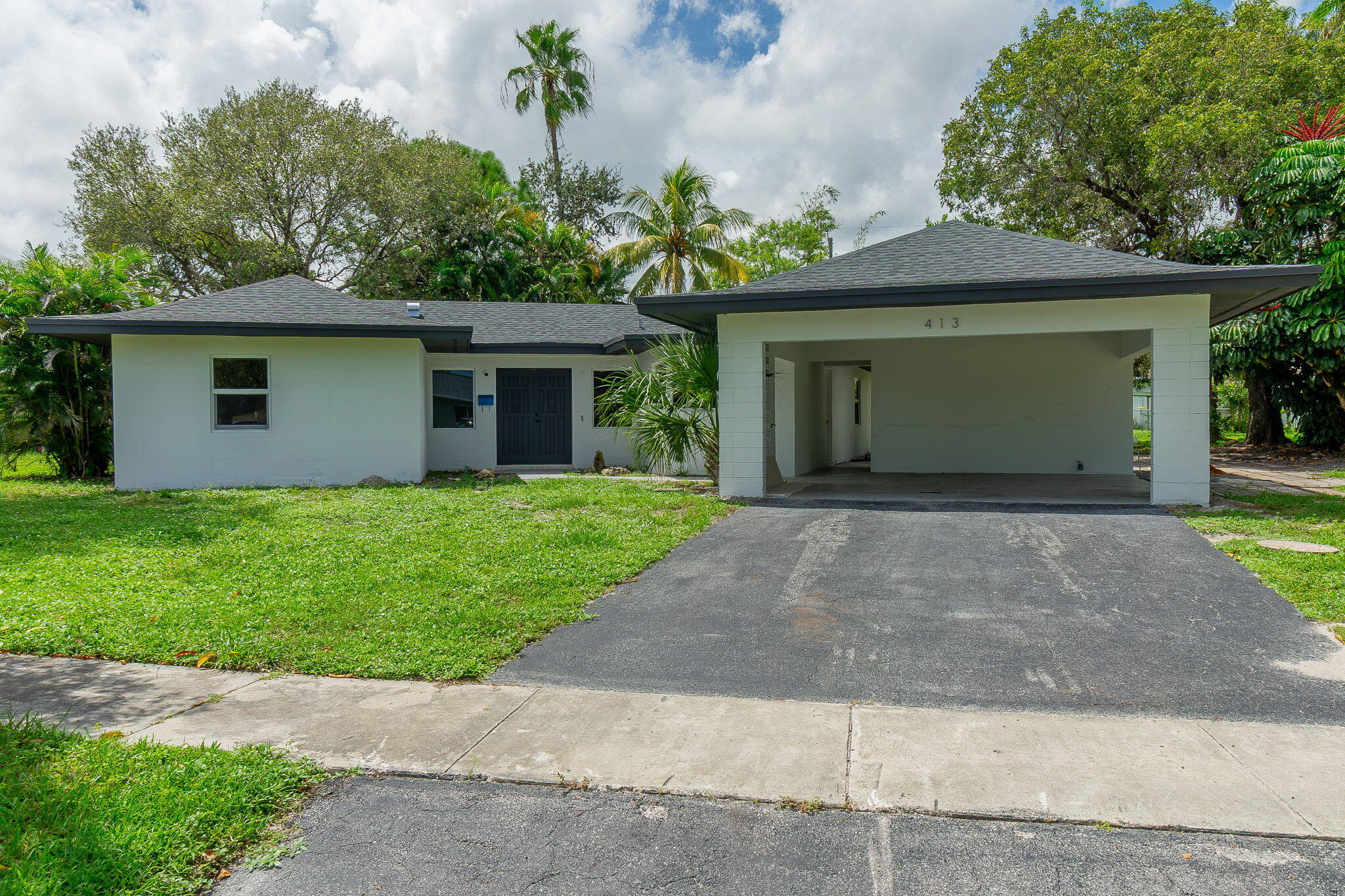 En Venta 413 N WARE Drive, West Palm Beach, FL 33409, West Palm Beach, FL 33409