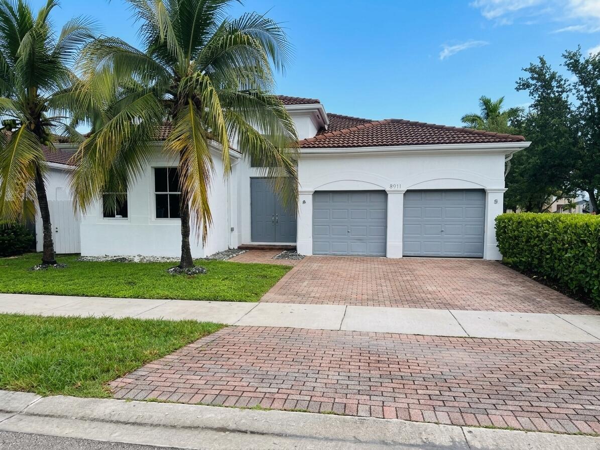 En Venta 8911 NW 178th Lane, Hialeah, FL 33018, Hialeah, FL 33018