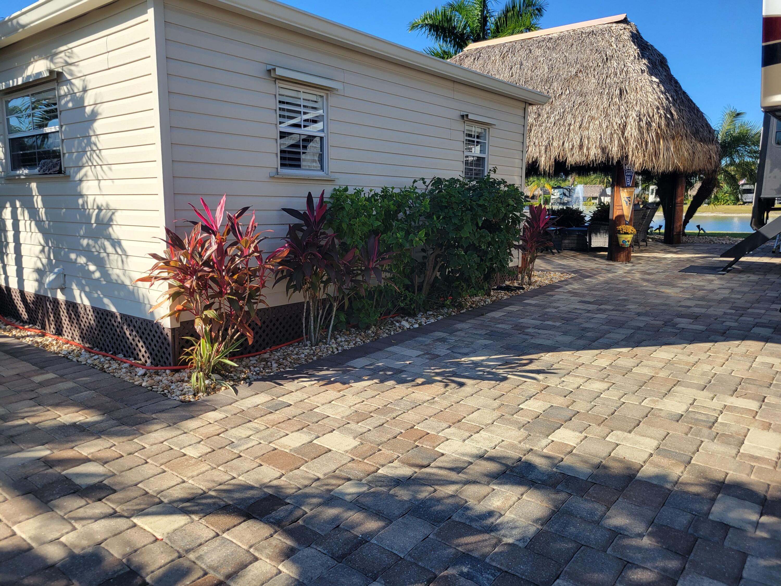 Foto de propiedad en 3431 SW 6th Walk, Okeechobee, FL 34974 Okeechobee con MLS# 