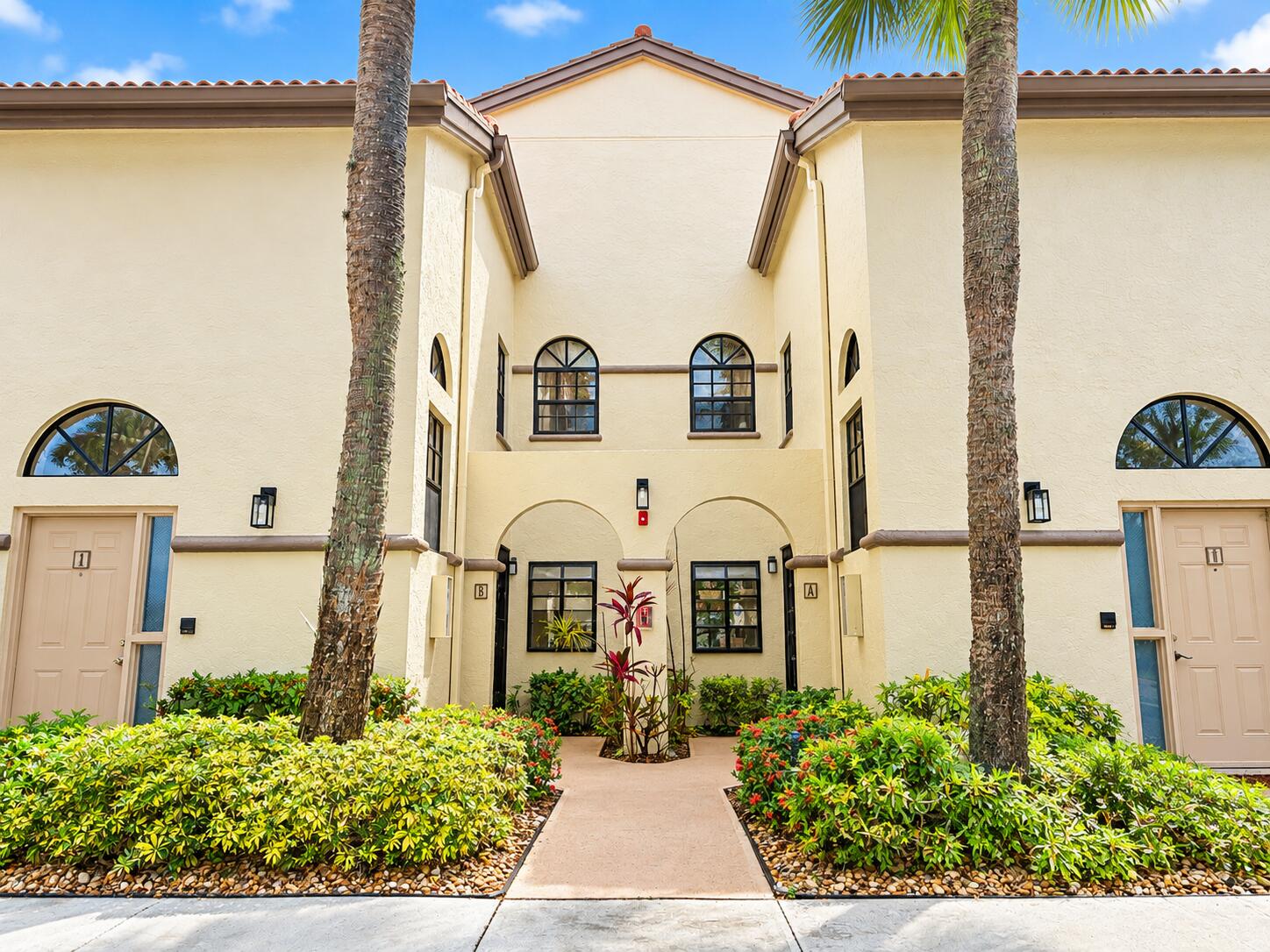 En Venta 5115 EUROPA Drive B, Boynton Beach, FL 33437, Boynton Beach, FL 33437