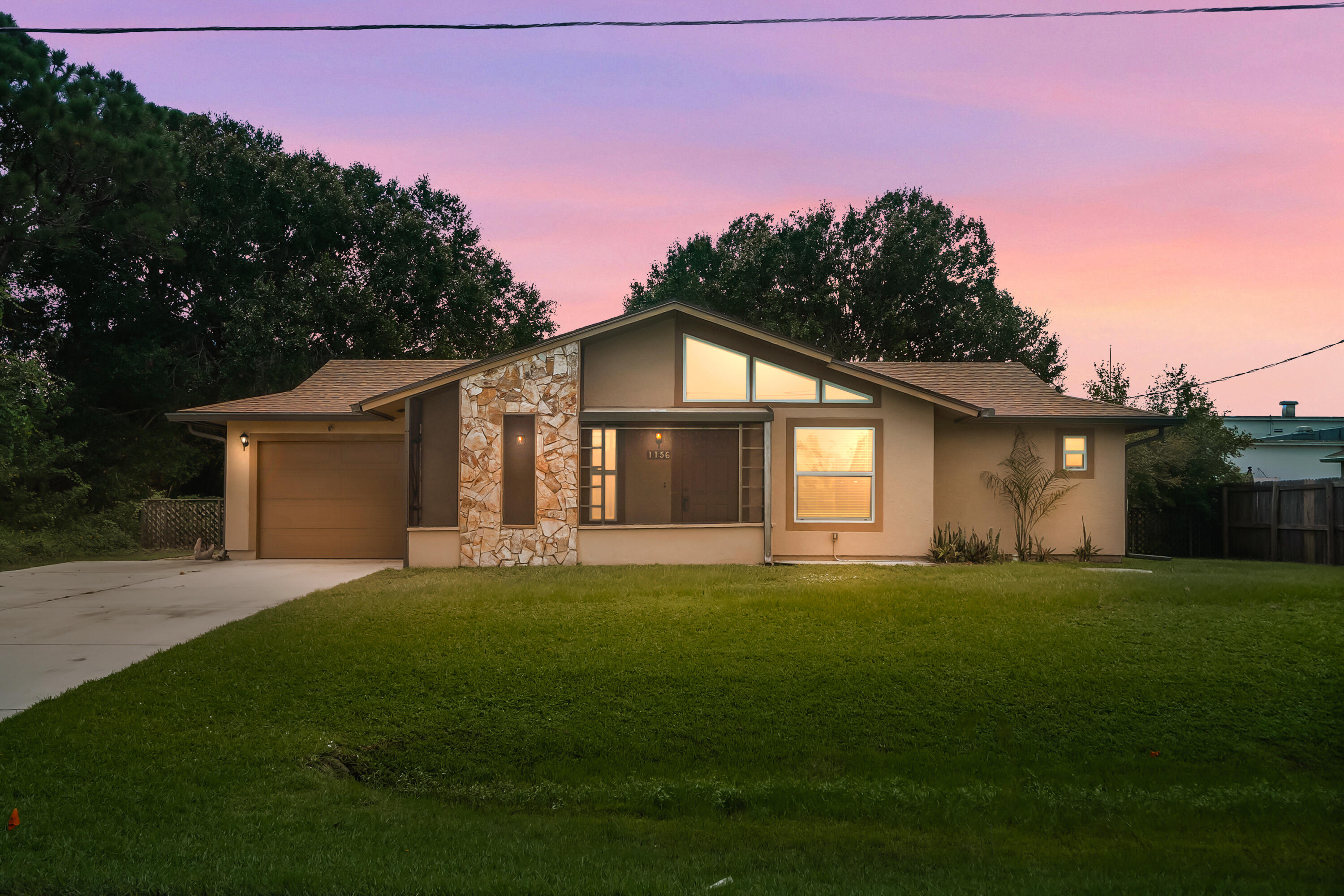 En Venta 1156 SW COLEMAN Avenue, Port St. Lucie, FL 34953, Port St. Lucie, FL 34953