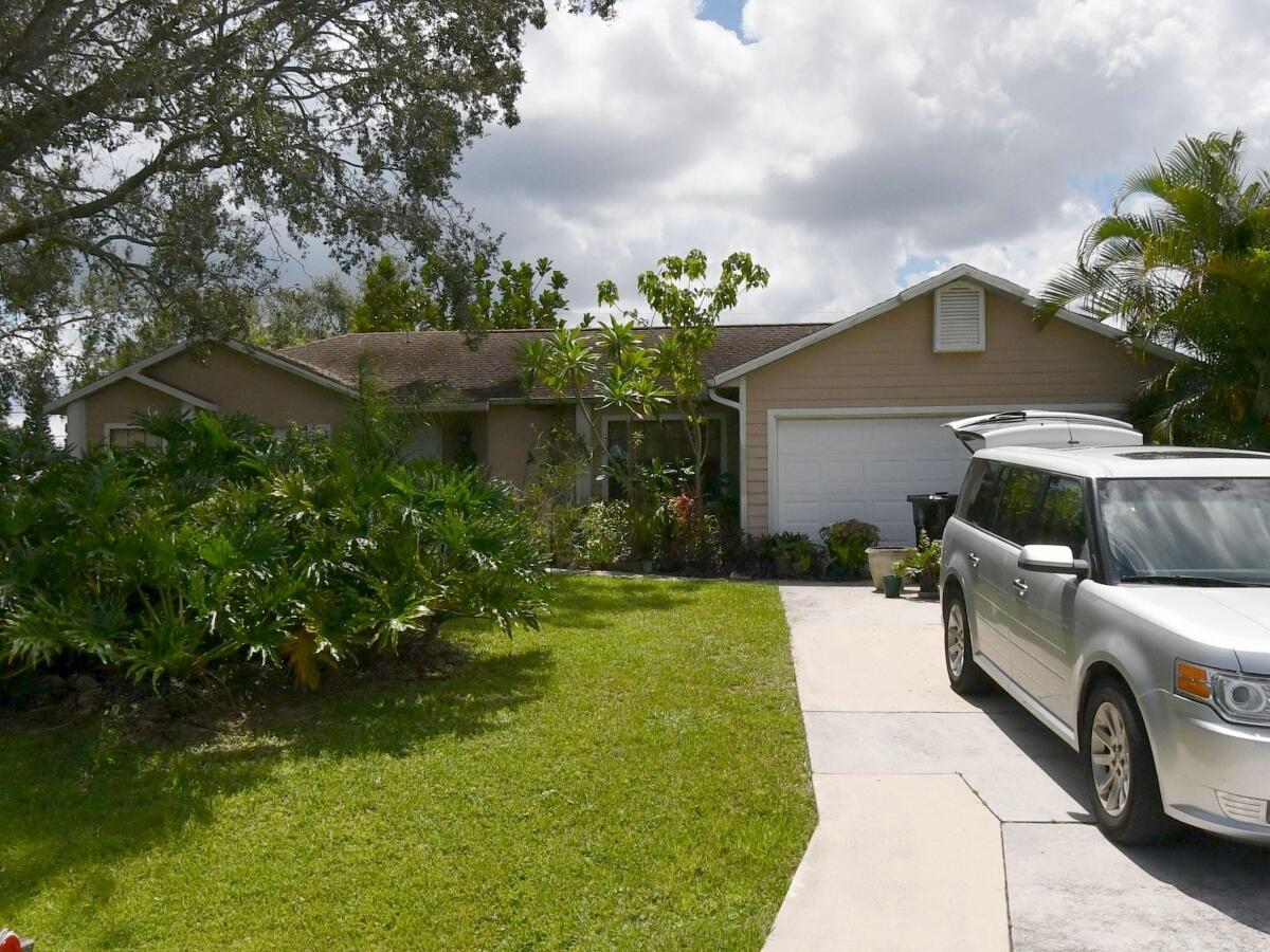 En Renta 402 SW LUCERO Drive, Port St. Lucie, FL 34983, Port St. Lucie, FL 34983