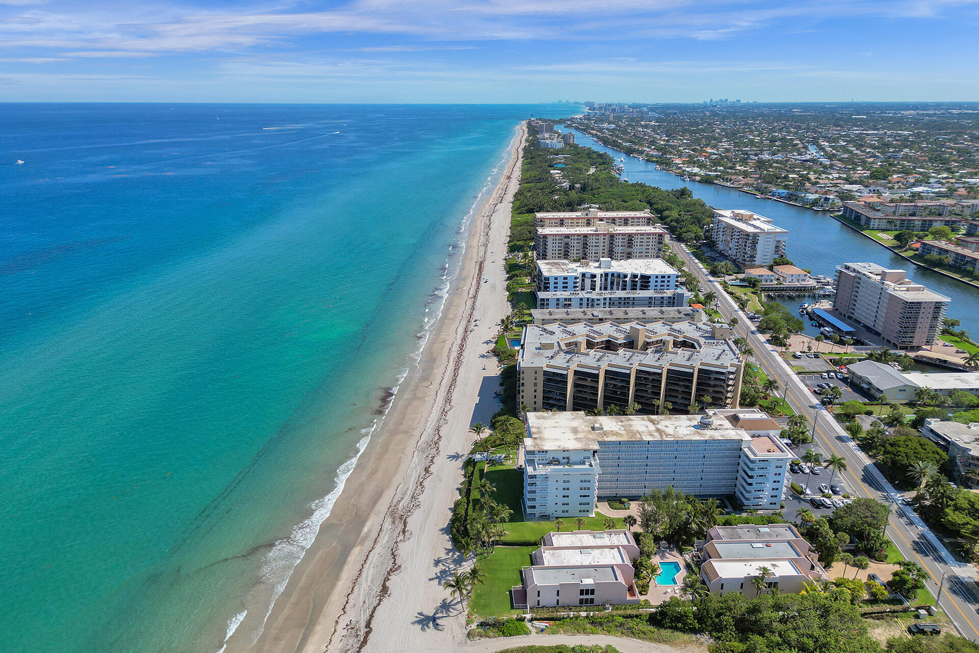 En Venta 1169 HILLSBORO MILE 203, Hillsboro Beach, FL 33062, Hillsboro Beach, FL 33062