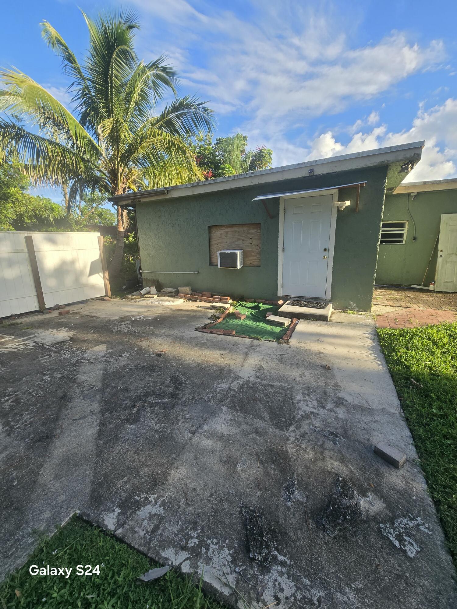 En Renta 702 FLEMING Avenue, Greenacres, FL 33463, Greenacres, FL 33463