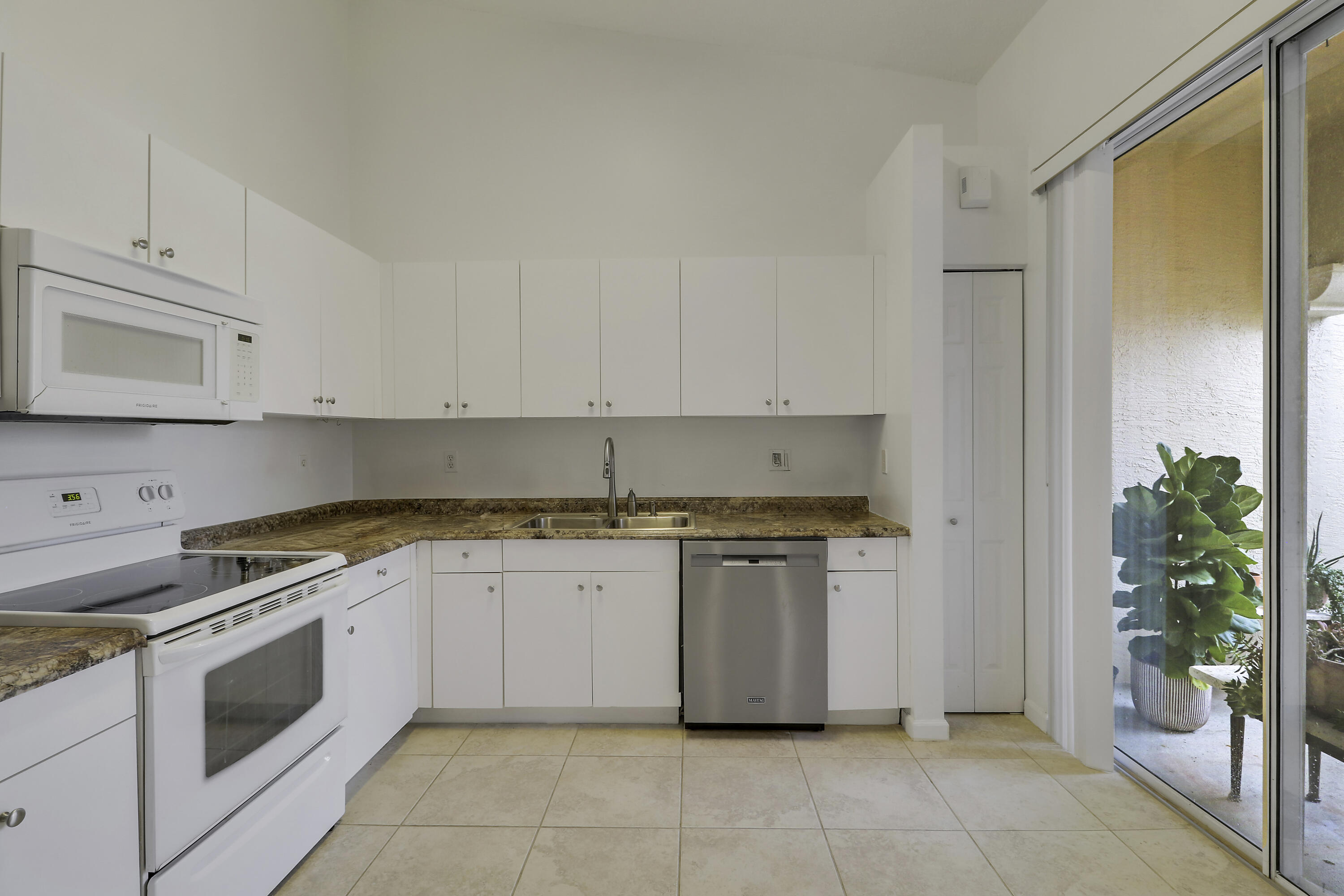 En Venta 2193 BIG WOOD CAY, West Palm Beach, FL 33411, West Palm Beach, FL 33411