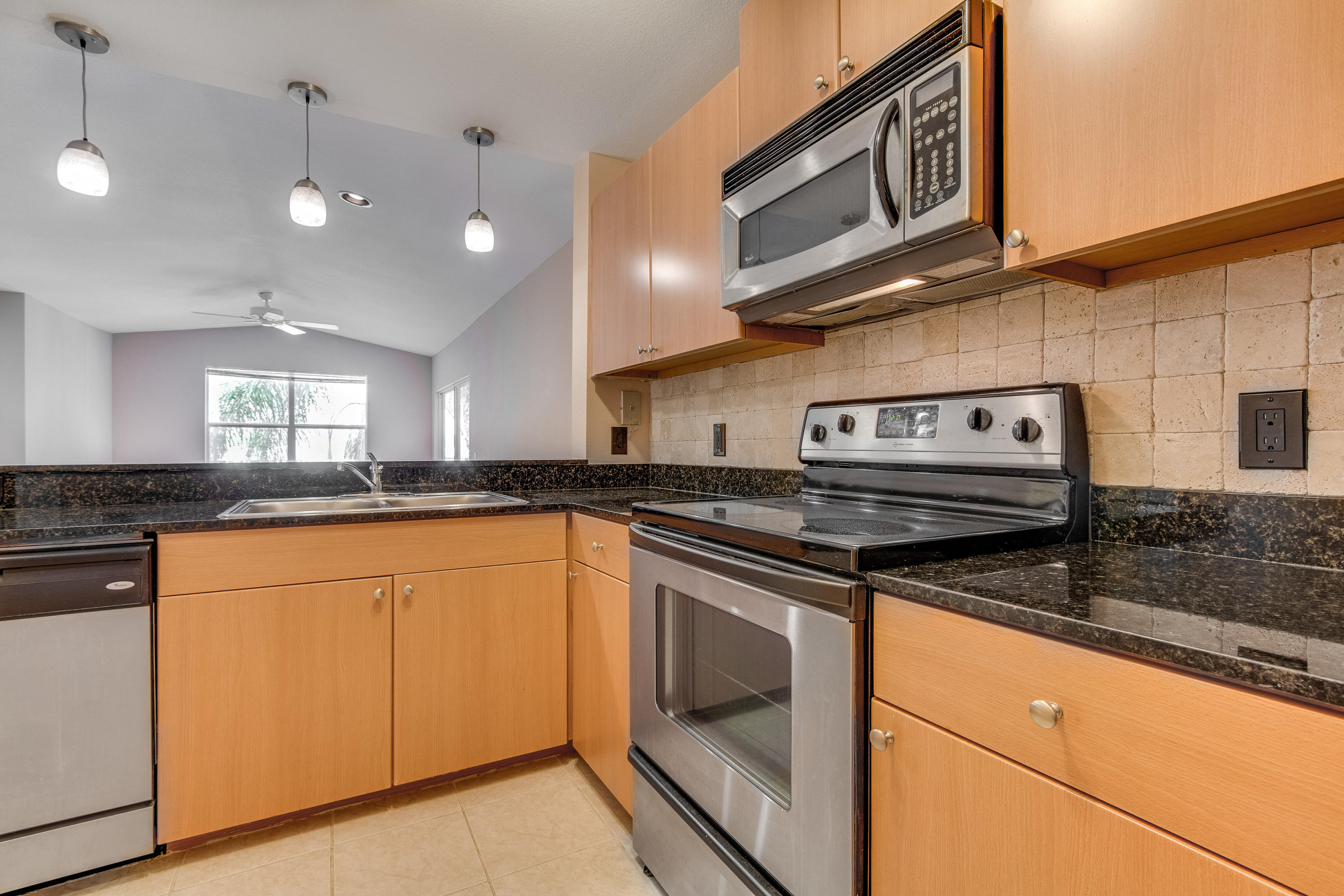 En Renta 1740 PALM COVE Boulevard 4-305, Delray Beach, FL 33445, Delray Beach, FL 33445