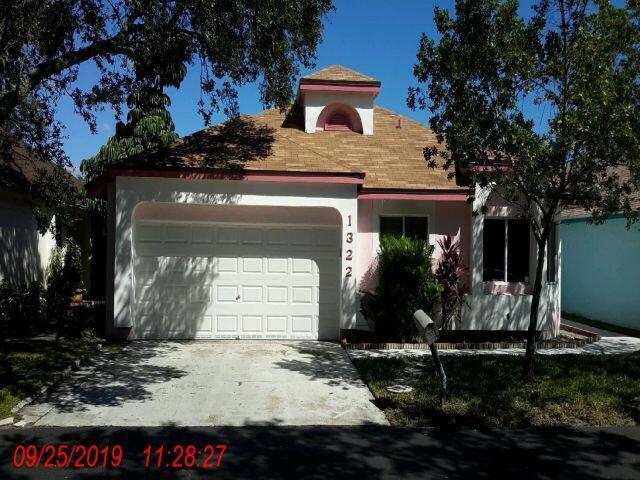 En Venta 1322 E GLEN OAK Road, North Lauderdale, FL 33068, North Lauderdale, FL 33068