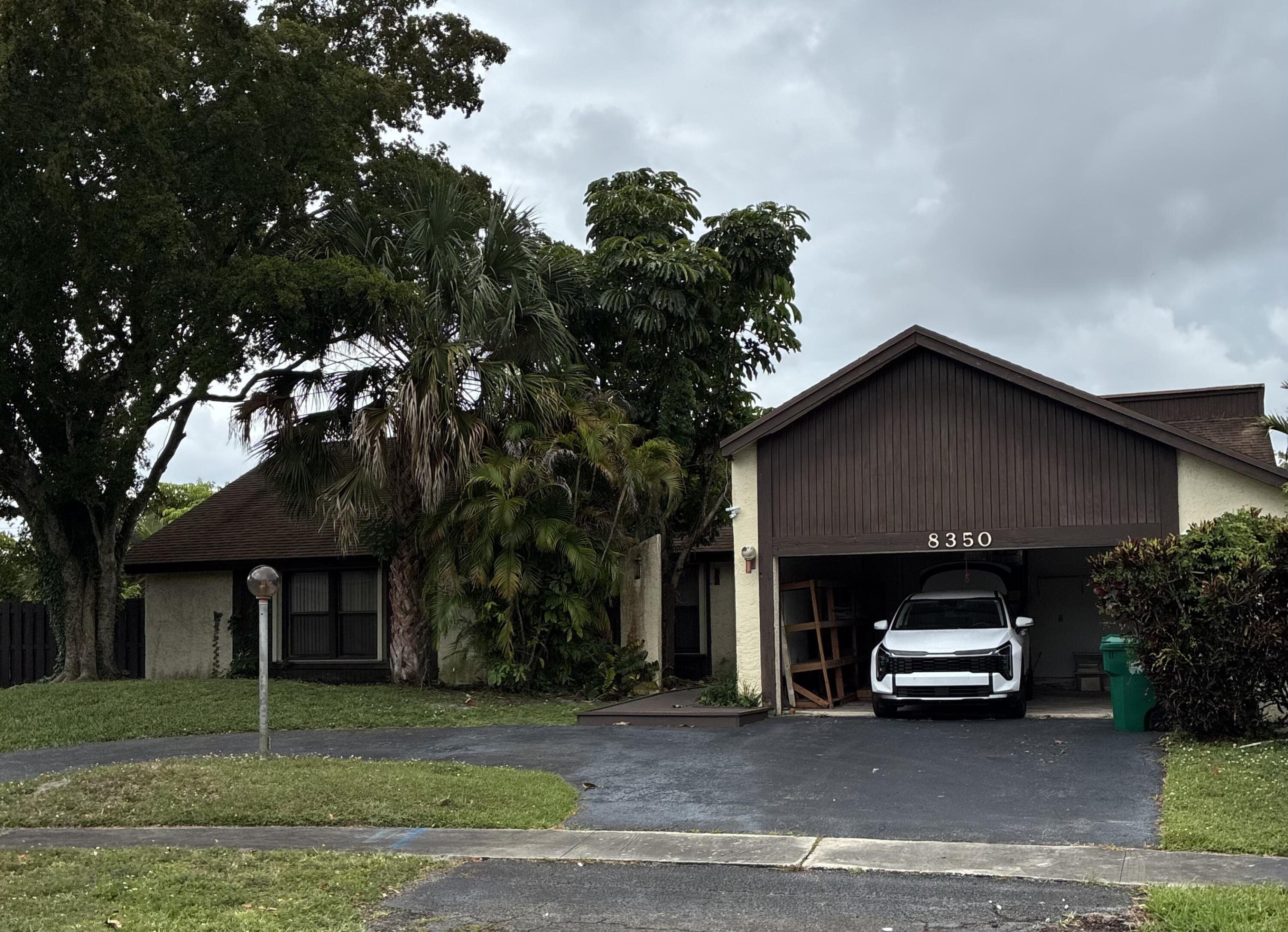 En Venta 8350 NW 51ST Street, Lauderhill, FL 33351, Lauderhill, FL 33351