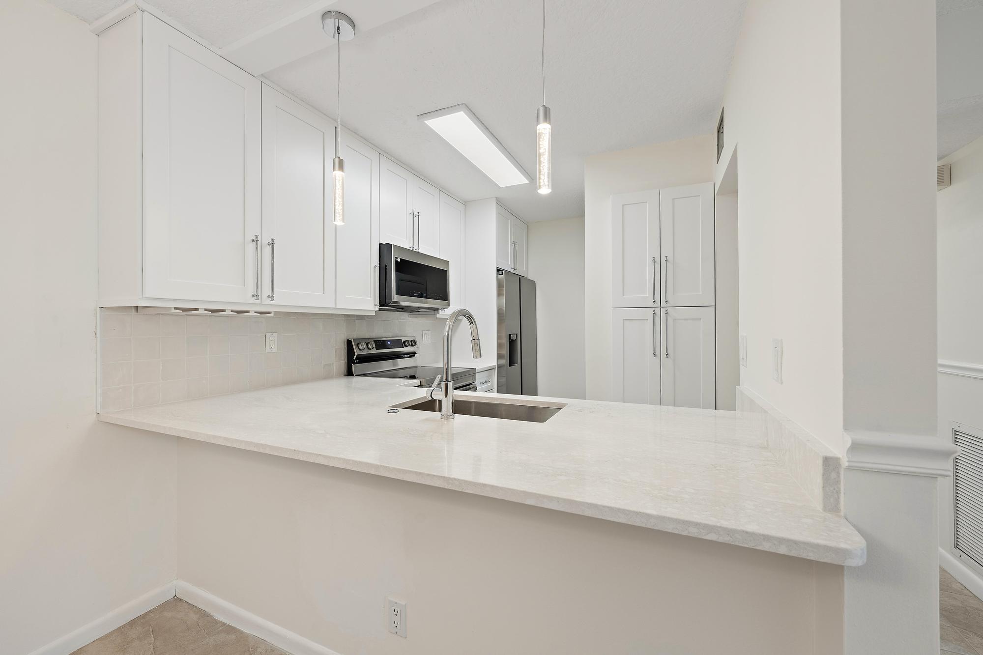 En Renta 3404 GARDENS EAST Drive 21A, Palm Beach Gardens, FL 33410, Palm Beach Gardens, FL 33410
