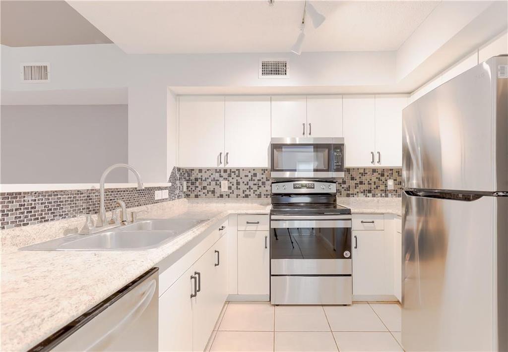 En Renta 4828 N State Road 7 8305, Coconut Creek, FL 33073, Coconut Creek, FL 33073