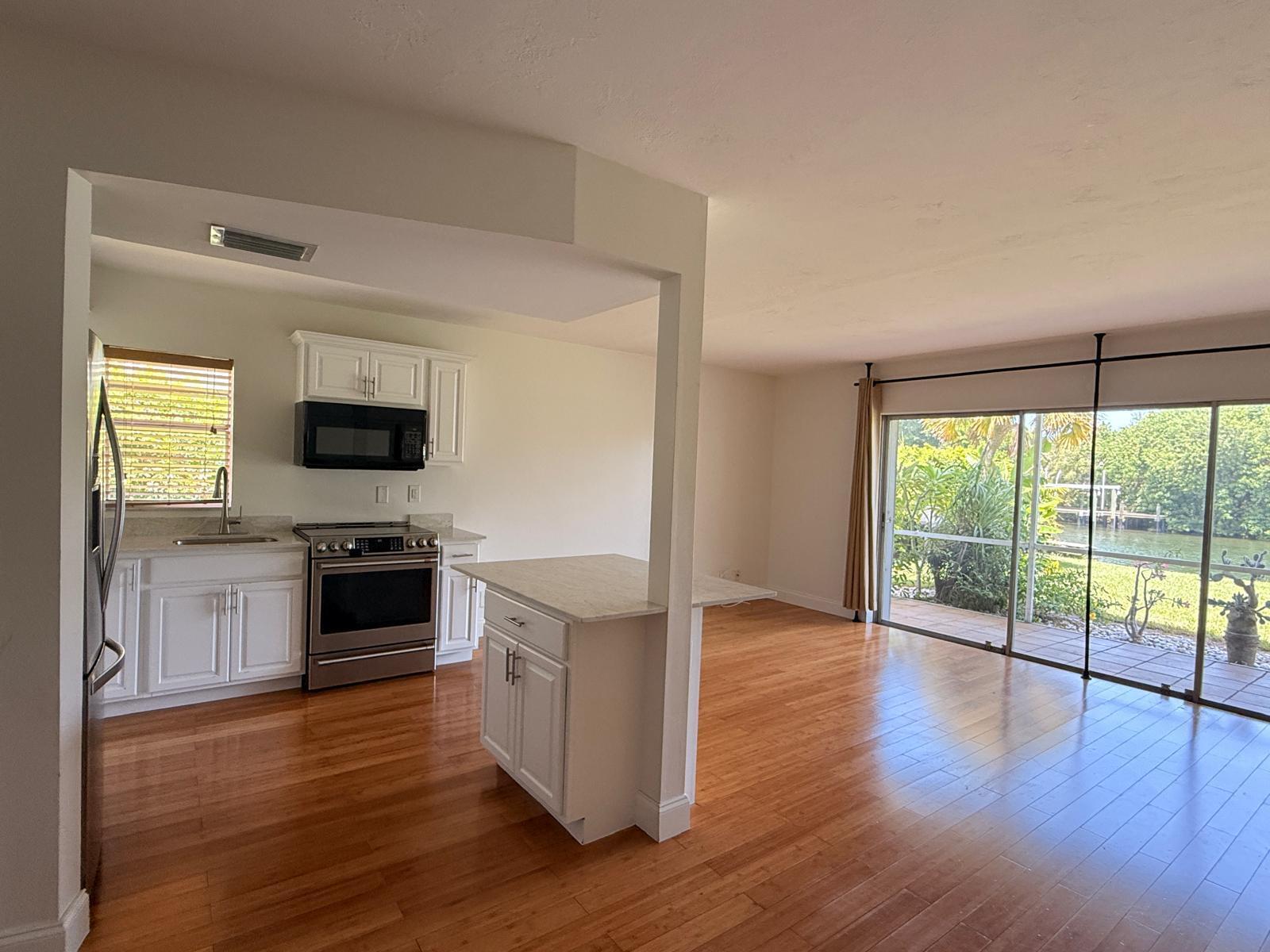 En Renta 342 Southwind Drive 101, North Palm Beach, FL 33408, North Palm Beach, FL 33408