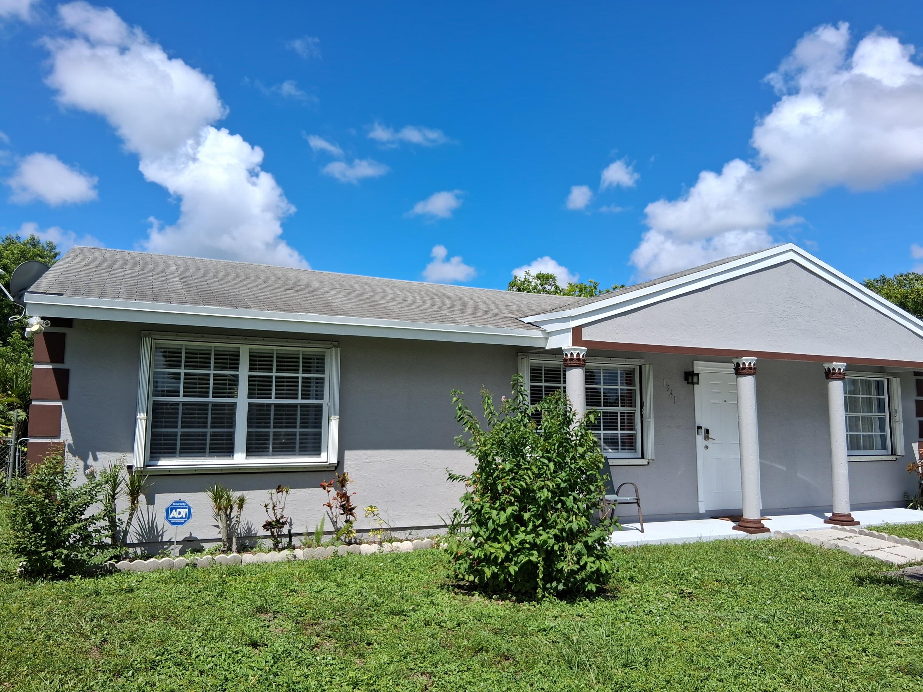 En Venta 1341 SW 73RD Avenue, North Lauderdale, FL 33068, North Lauderdale, FL 33068