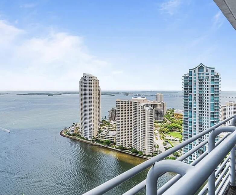 Foto de propiedad en 325 S BISCAYNE Boulevard 3926-B, Miami, FL 33131 Miami con MLS# 