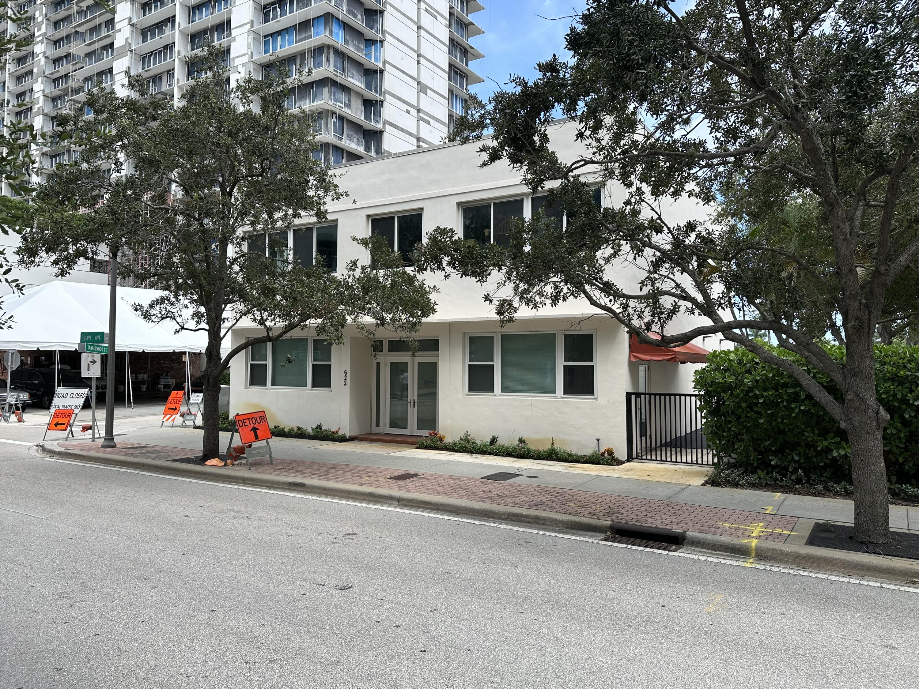 Foto de propiedad en 622 S Olive Avenue, West Palm Beach, FL 33401 West Palm Beach con MLS# 