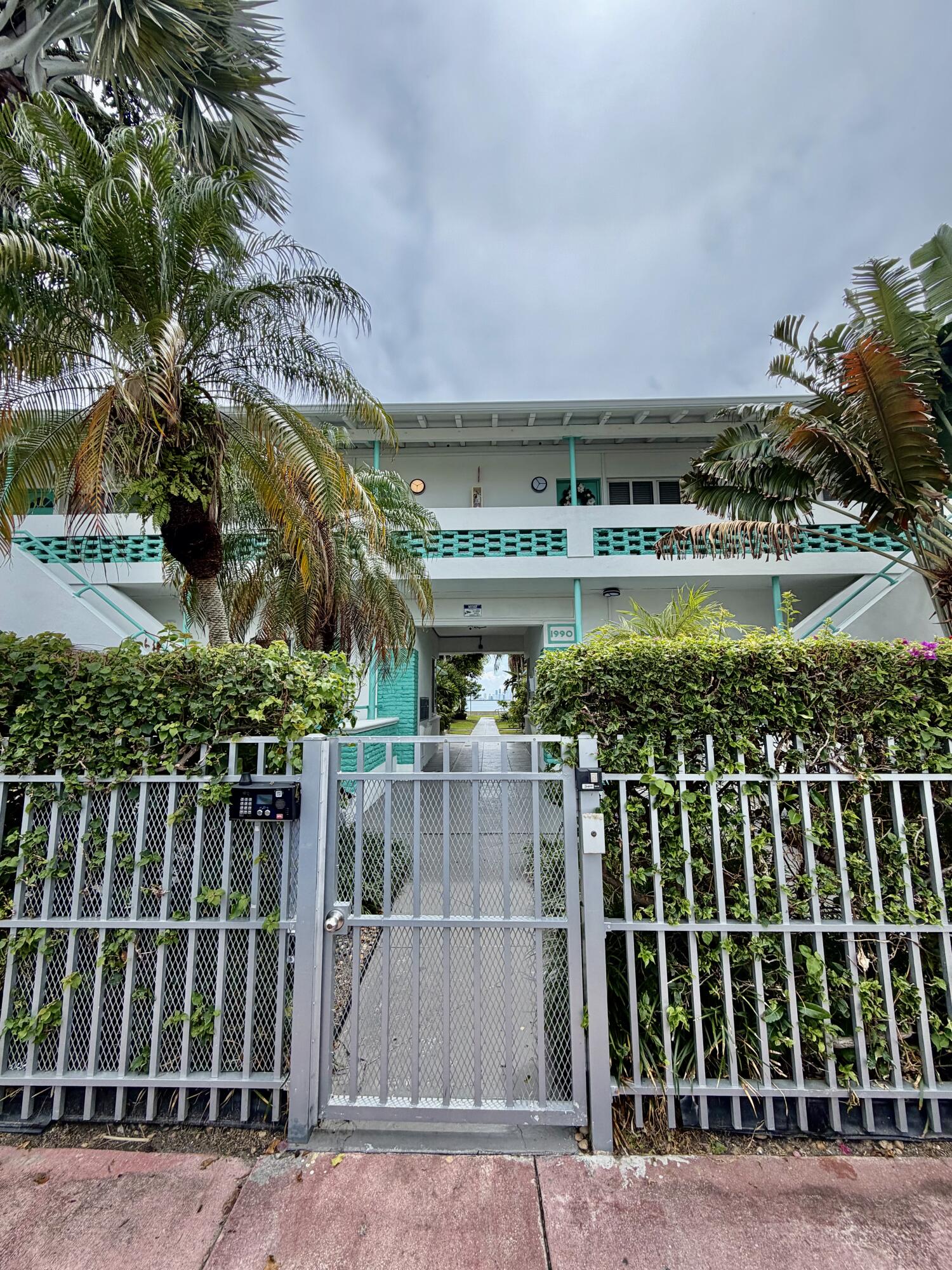 En Renta 1980 BAY Drive 8, Miami Beach, FL 33141, Miami Beach, FL 33141