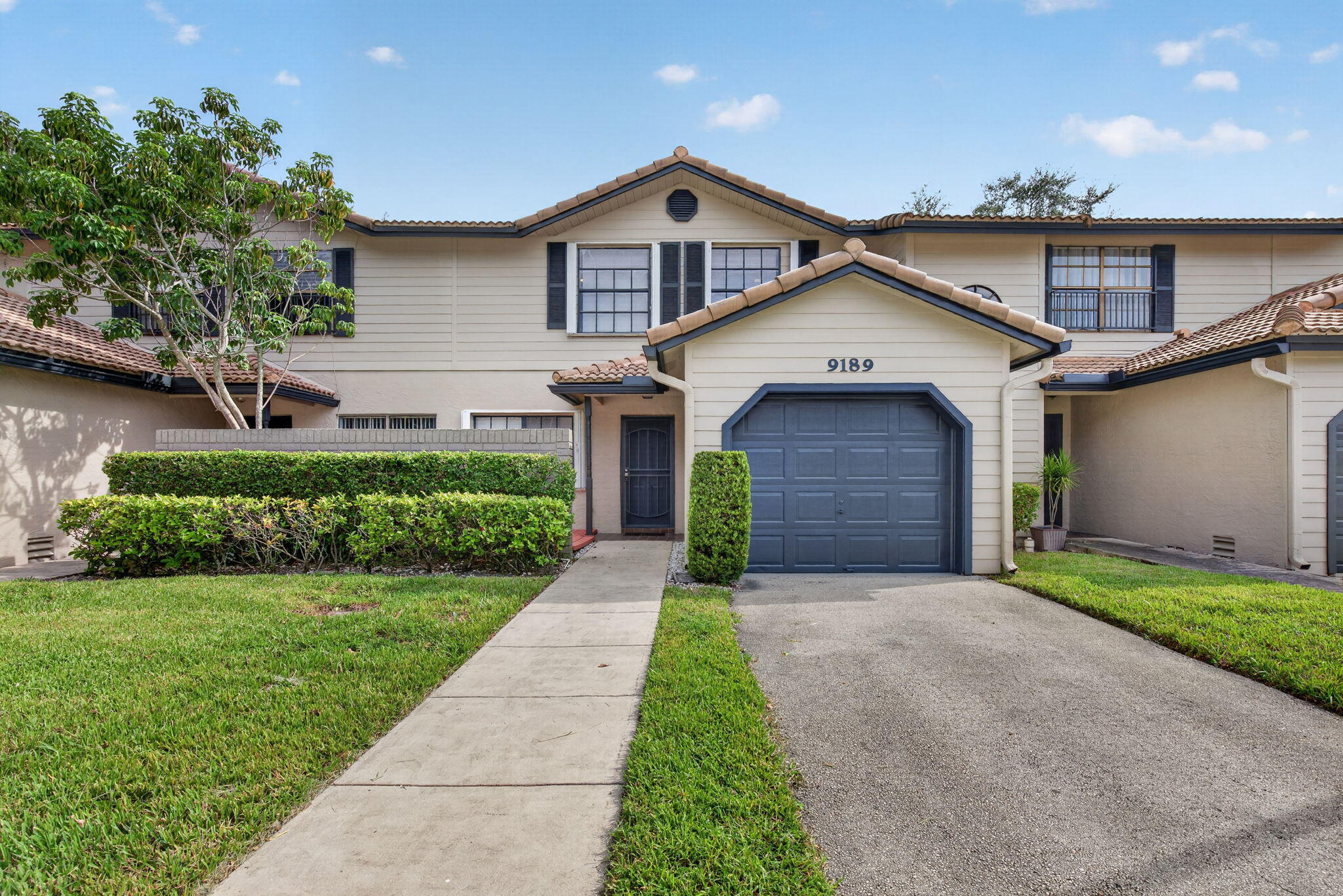 En Venta 9189 VINEYARD LAKE Drive, Plantation, FL 33324, Plantation, FL 33324