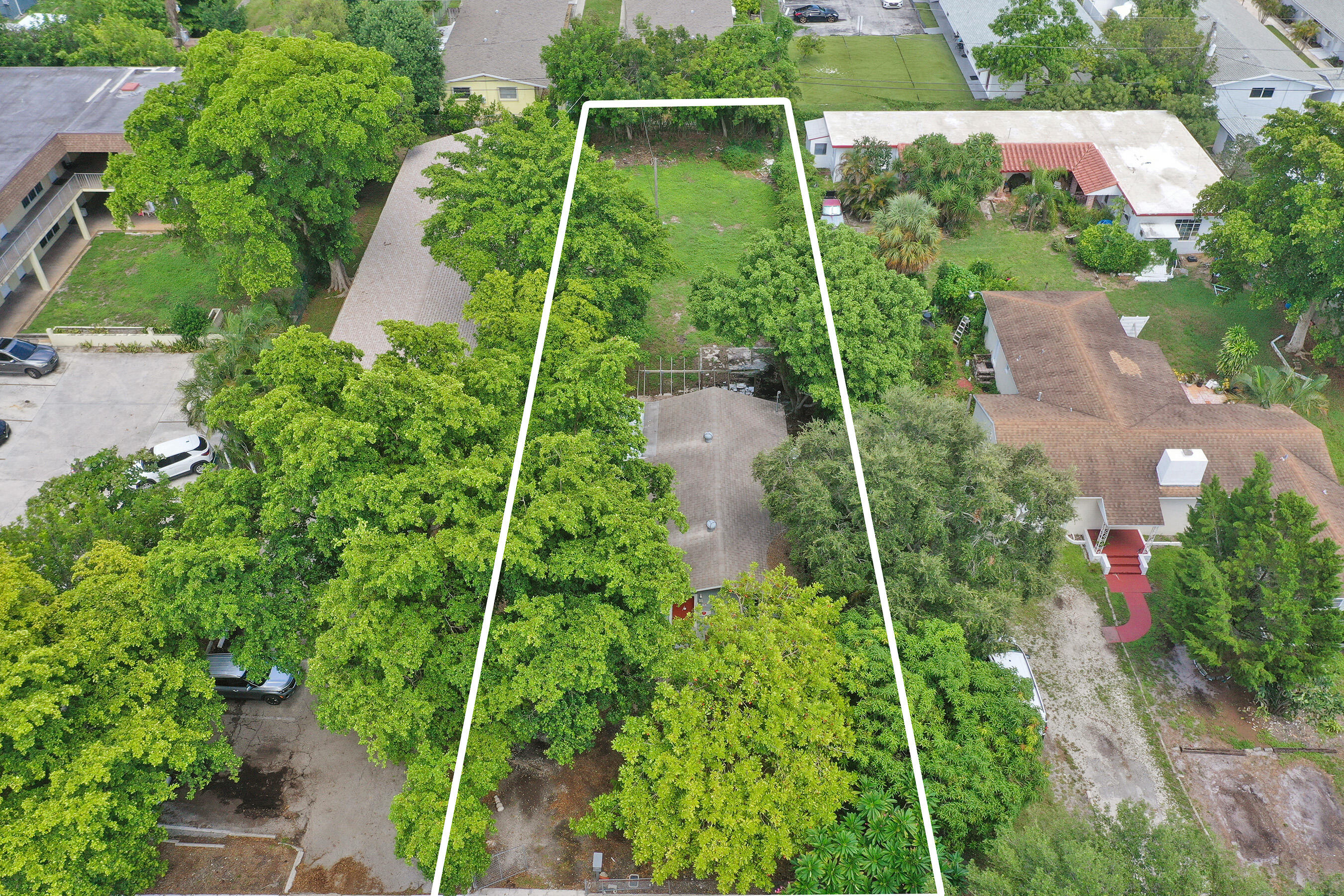En Venta 2315 MONROE Street, Hollywood, FL 33020, Hollywood, FL 33020