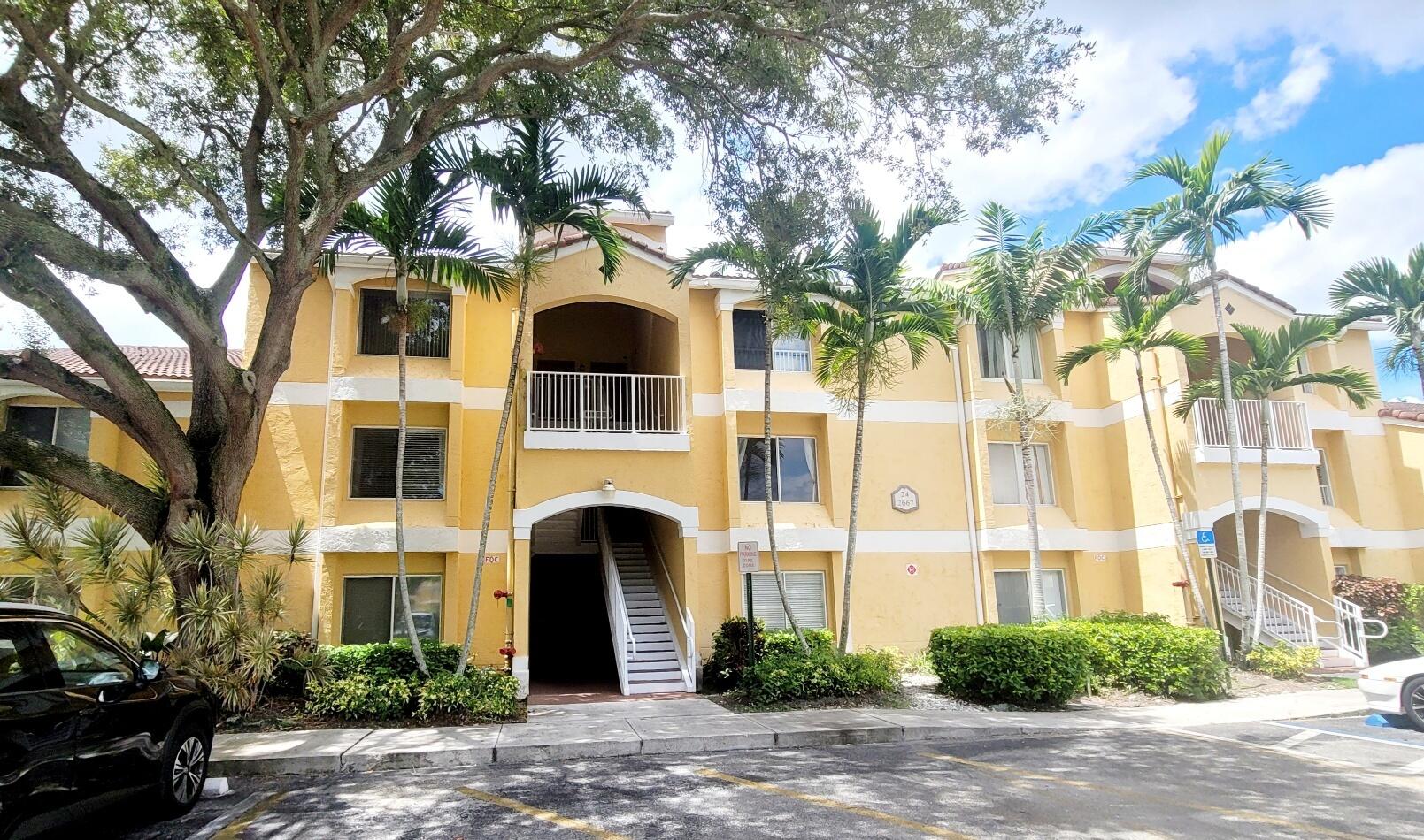En Renta 2667 NW 33RD Street 2402, Oakland Park, FL 33309, Oakland Park, FL 33309