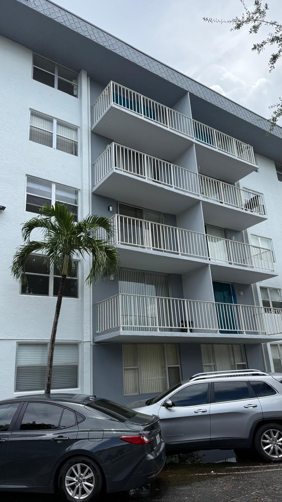 En Venta 1805 E Sans Souci Boulevard 434, North Miami, FL 33181, North Miami, FL 33181